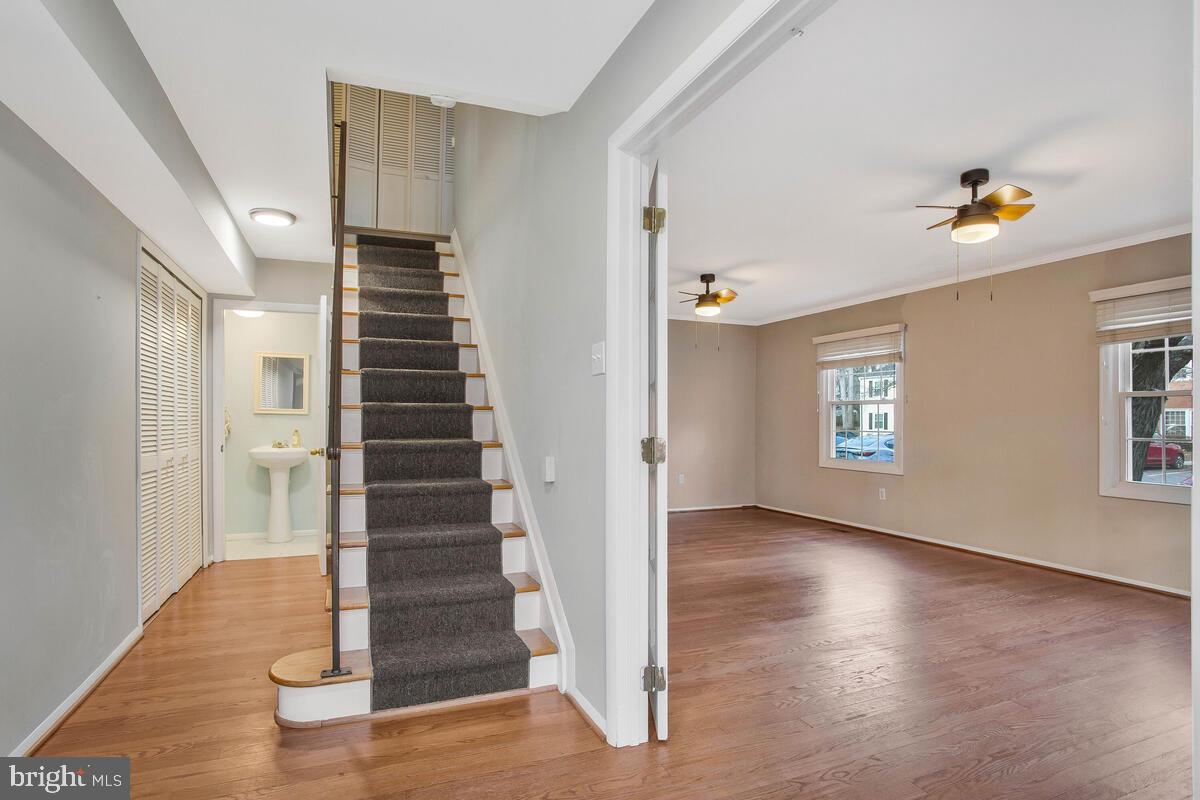 CROFTON TOWNE - Residential