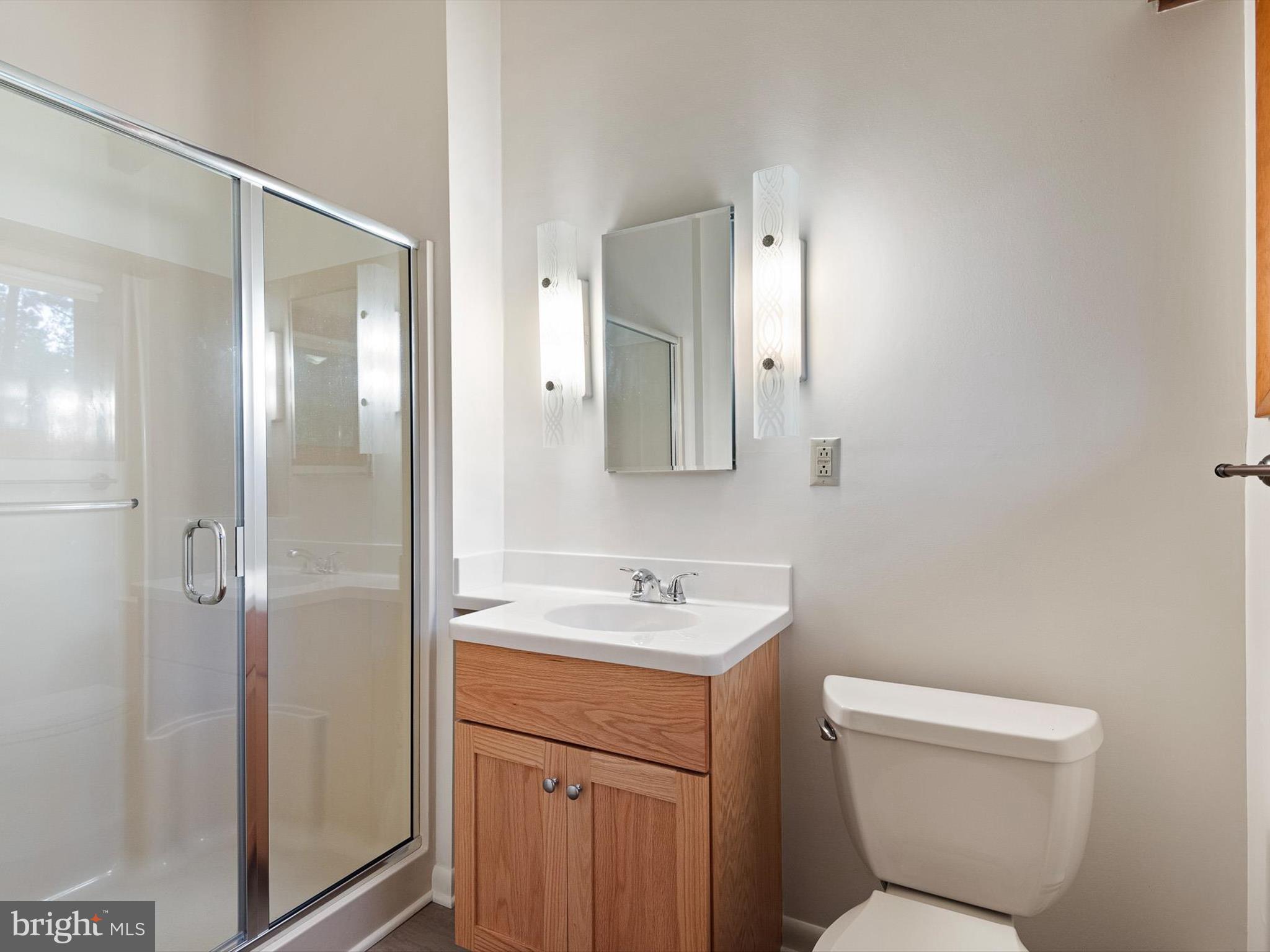 NOTTINGHAM MANOR - Residential Lease