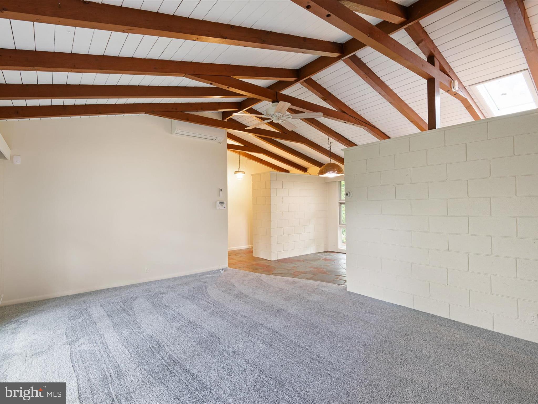 NOTTINGHAM MANOR - Residential Lease