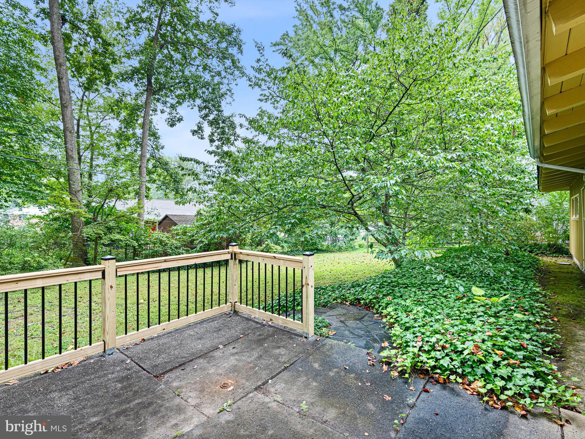 NOTTINGHAM MANOR - Residential Lease