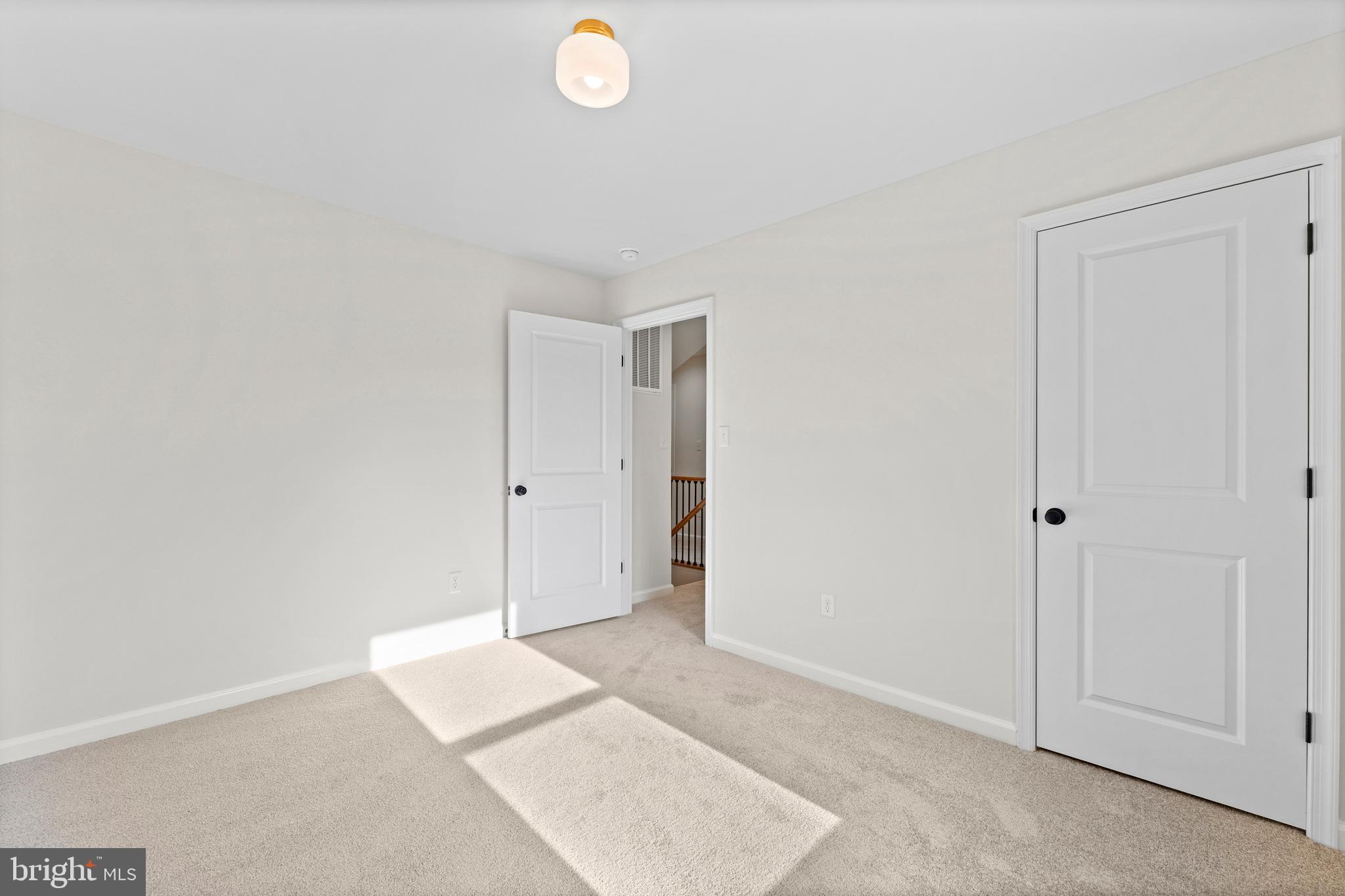 LAKE LAND OR - Residential