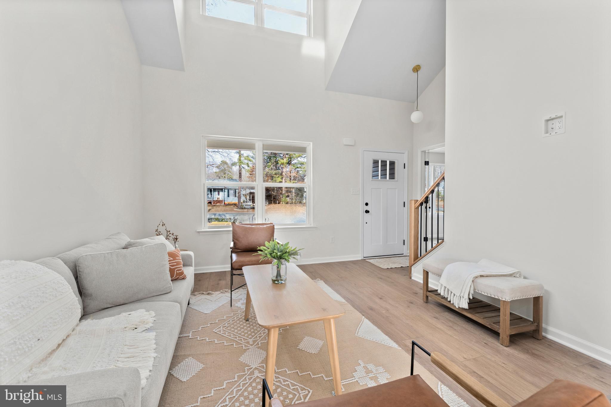 LAKE LAND OR - Residential