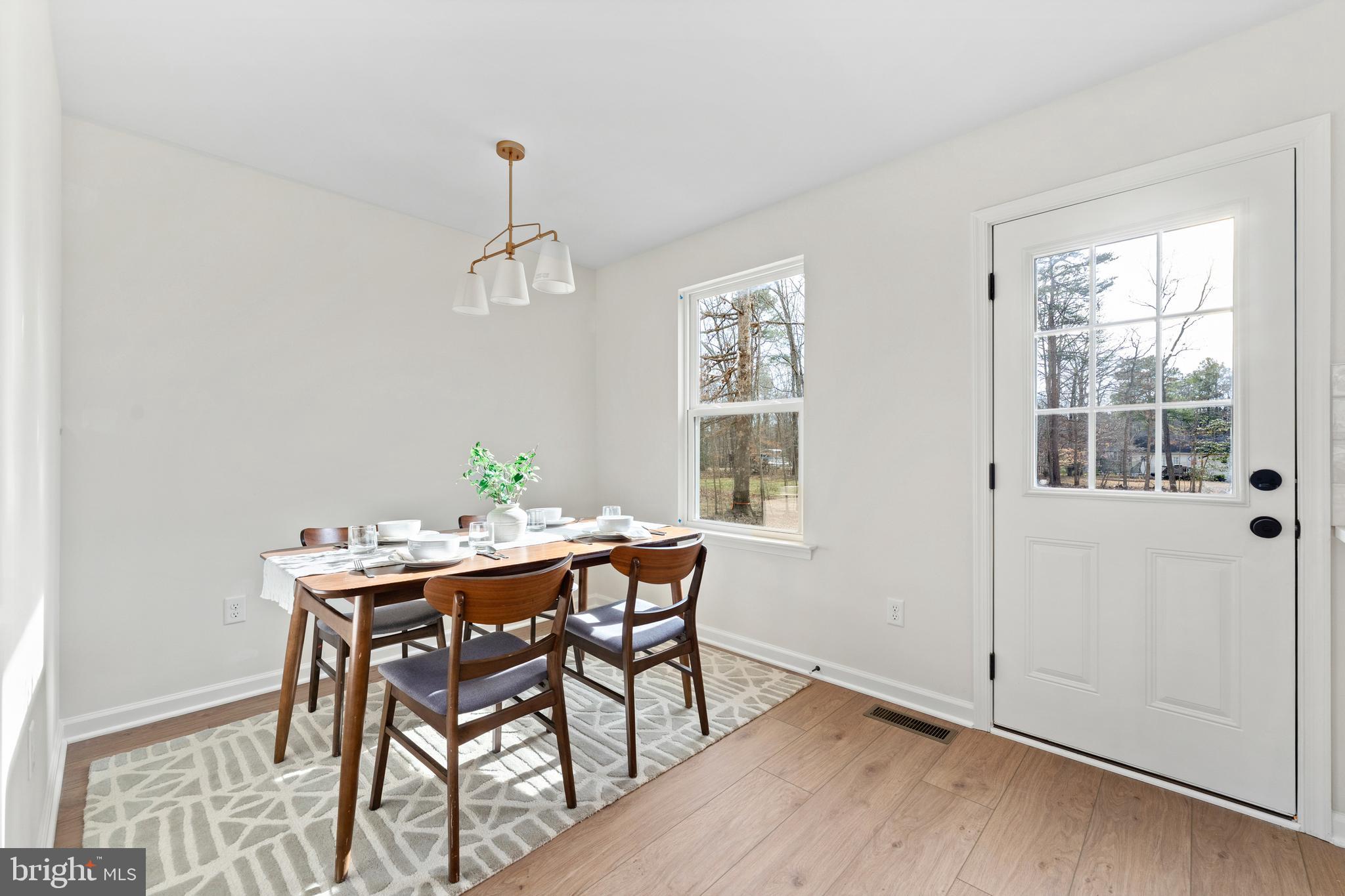 LAKE LAND OR - Residential