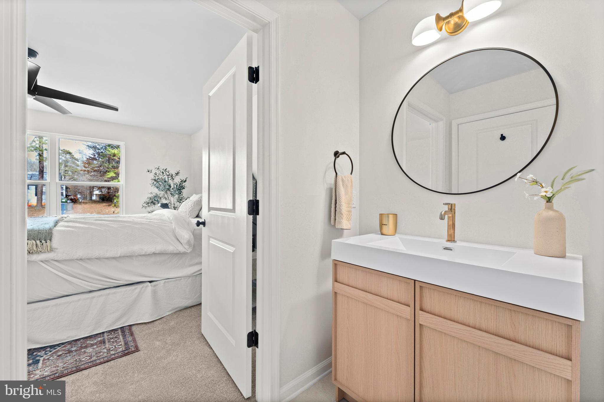 LAKE LAND OR - Residential