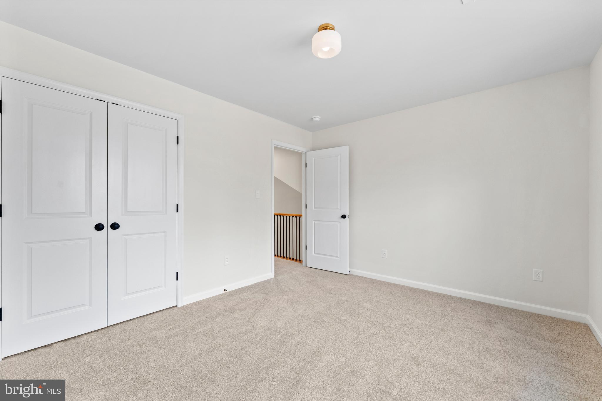 LAKE LAND OR - Residential