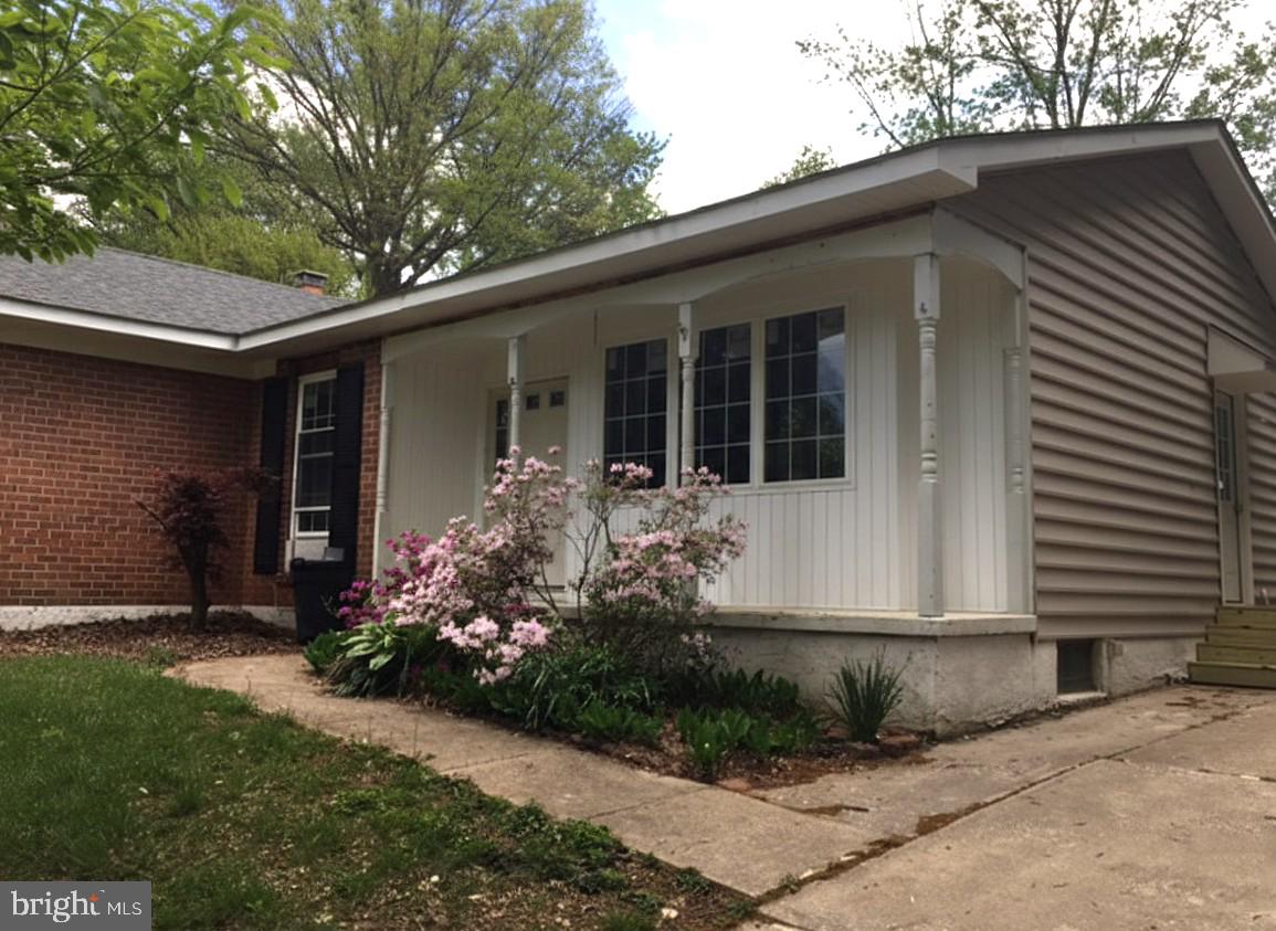 CEDARWOOD - Residential Lease