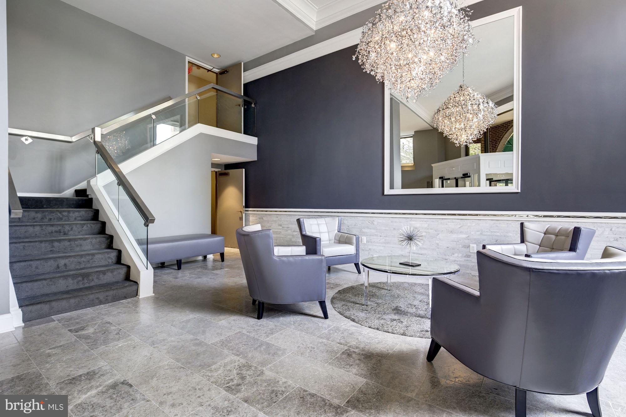 2111 WISCONSIN AVENUE NW 704