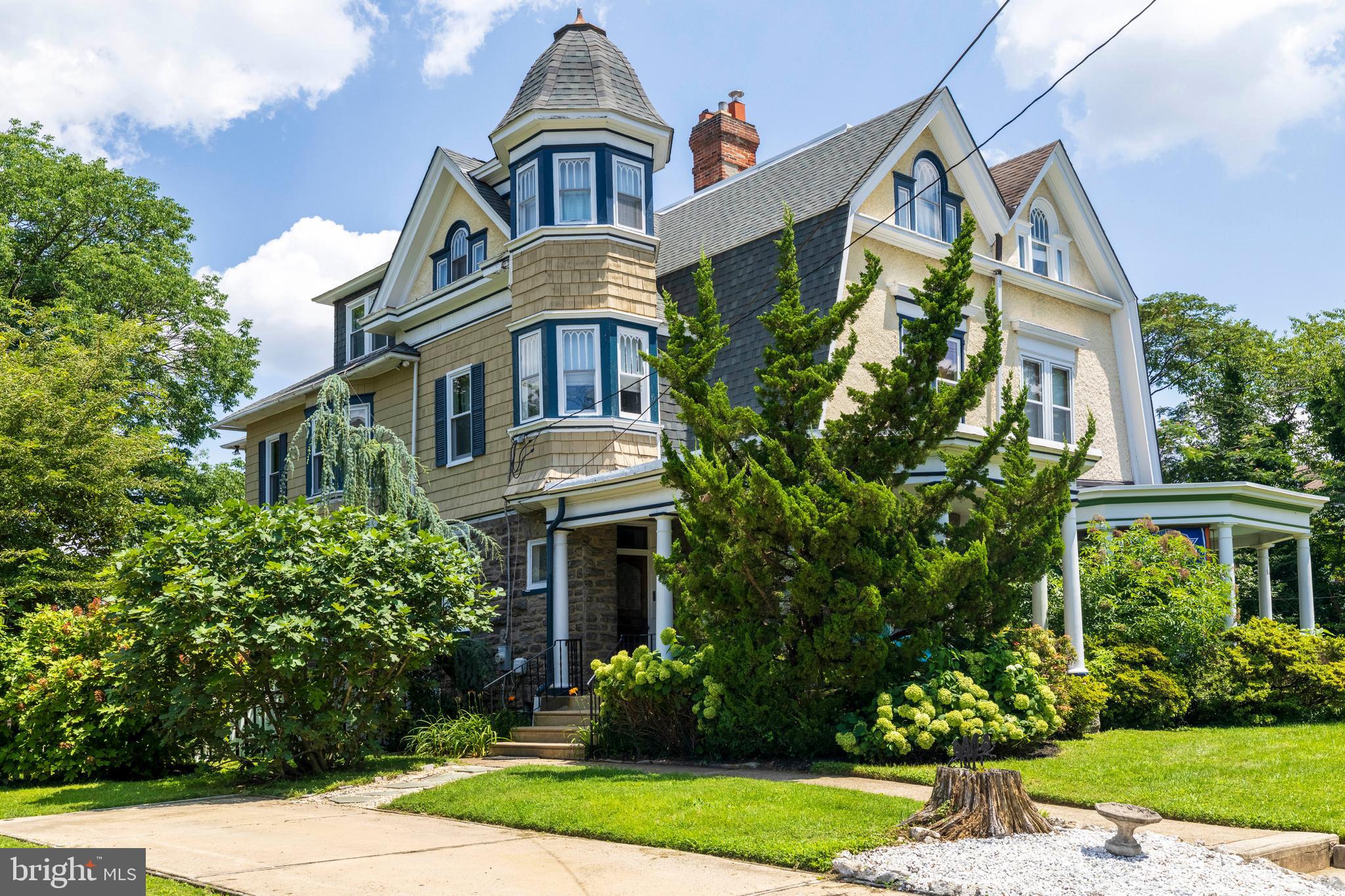 1107 STRATFORD AVENUE