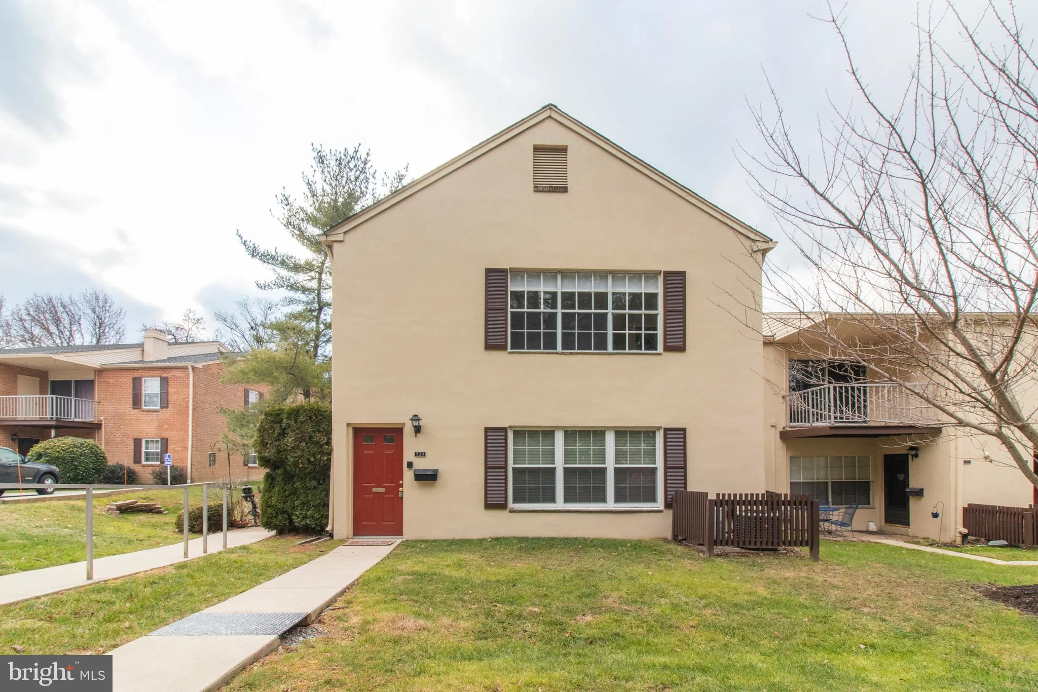 520 N Old Forge Crossing Xing Unit 520, Devon, PA 19333