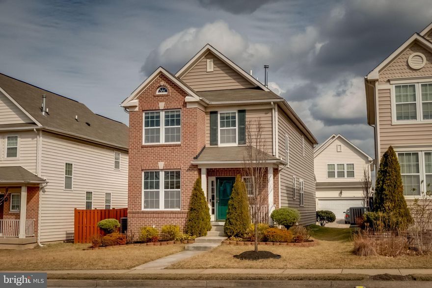 Gorgeous 4 bedroom, 3.5 bath single family home in sought after Miramar Landing. Well maintained by original owners, you'll move in with new carpet and fresh paint throughout!   Main floor boasts an upgraded kitchen with new stainless steel appliances, granite countertops and plenty of storage.  The open plan offers plenty of dining and living area with a cozy gas fireplace. Finished lower level with ample living space, including bonus room to use as your heart desires. Upstairs offers 4 spacious bedrooms, including primary with walk-in closet and large soaking tub in bathroom.  Bedroom #1 also offers a spacious, walk-in closet.  The 2 car garage, deck and yard area will make you want  this house for your home! Easy access to 695, 95 and other major routes makes for easy commuting.