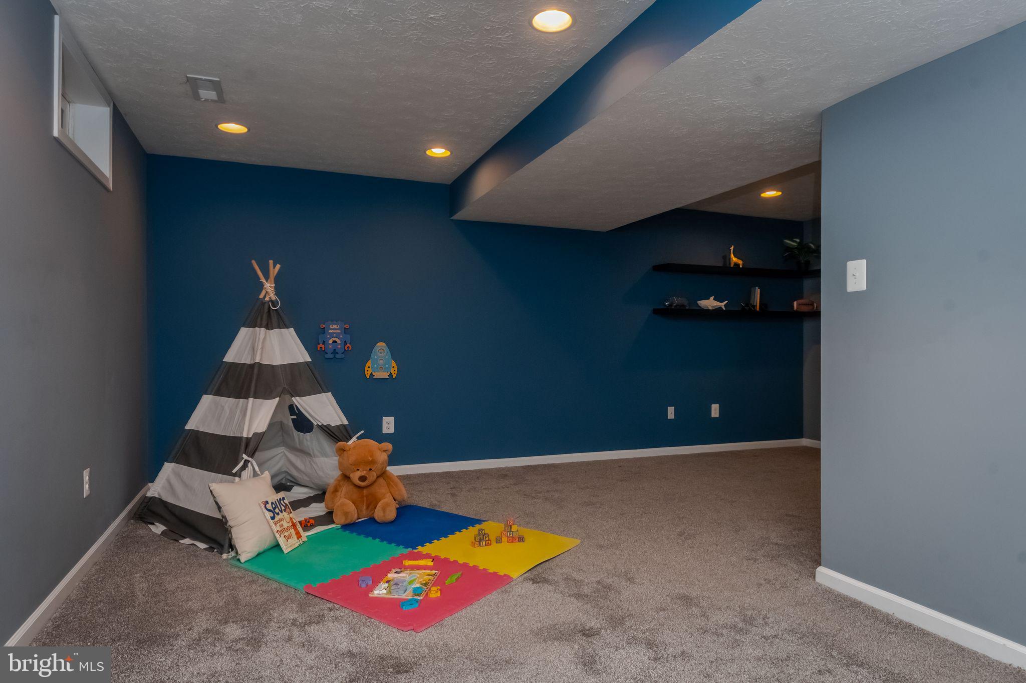 MIRAMAR LANDING - Residential