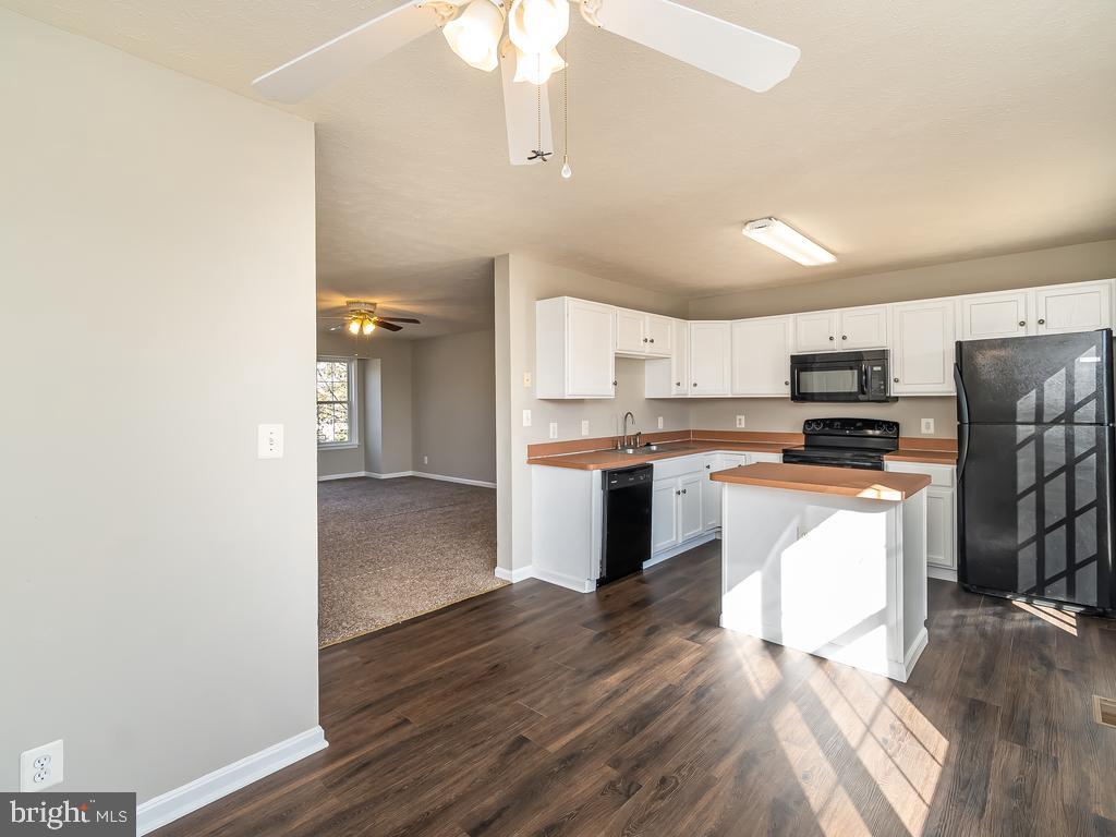 CHARLESTOWN COMMONS - Residential