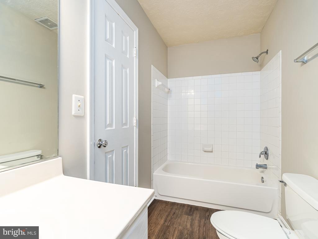 CHARLESTOWN COMMONS - Residential