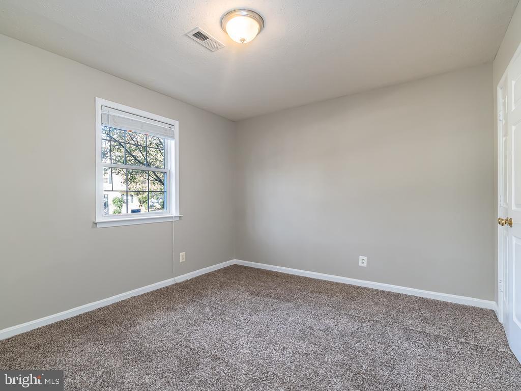 CHARLESTOWN COMMONS - Residential