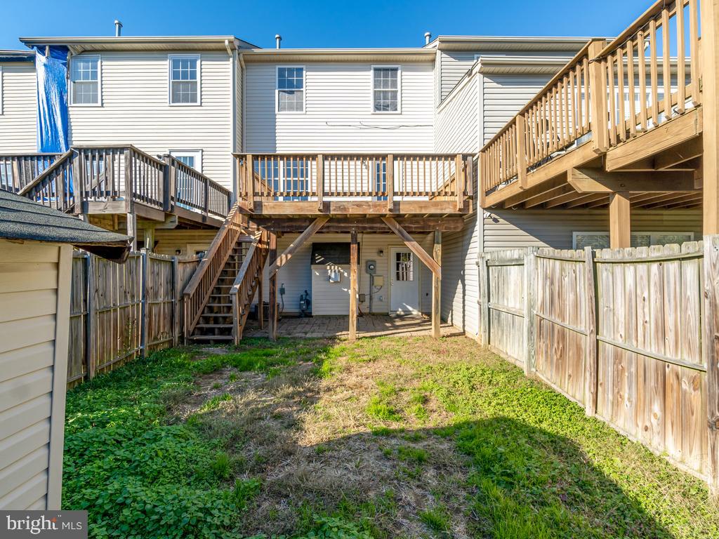 CHARLESTOWN COMMONS - Residential