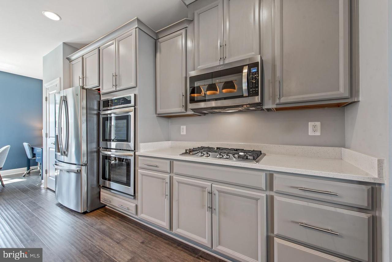 HAYMARKET CROSSING - Residential Lease