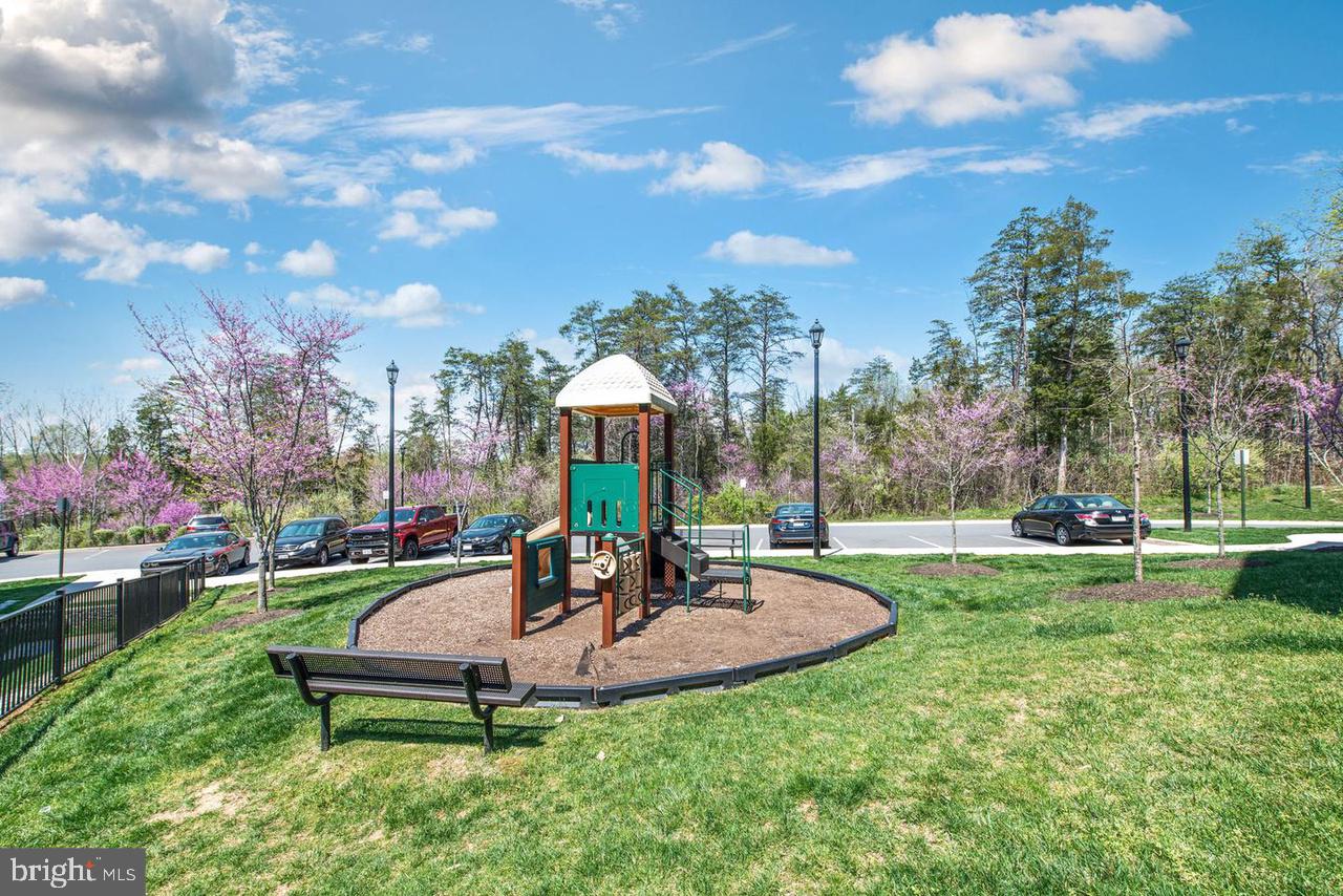 HAYMARKET CROSSING - Residential Lease