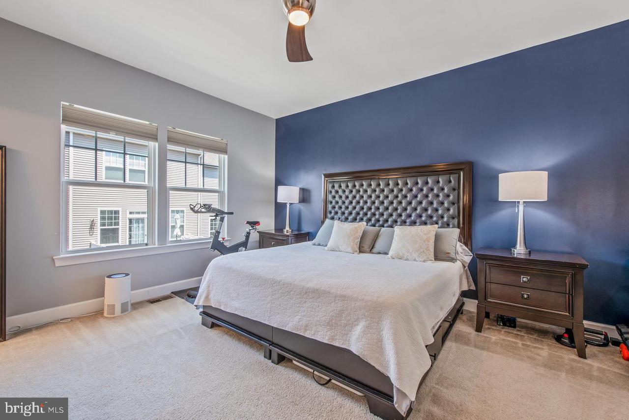 HAYMARKET CROSSING - Residential Lease