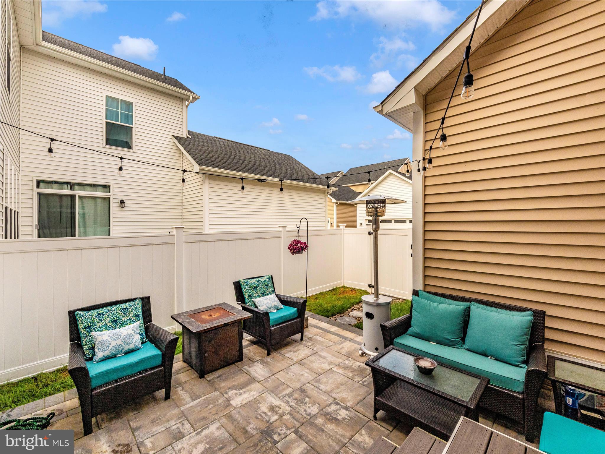 TWO RIVERS - Residential