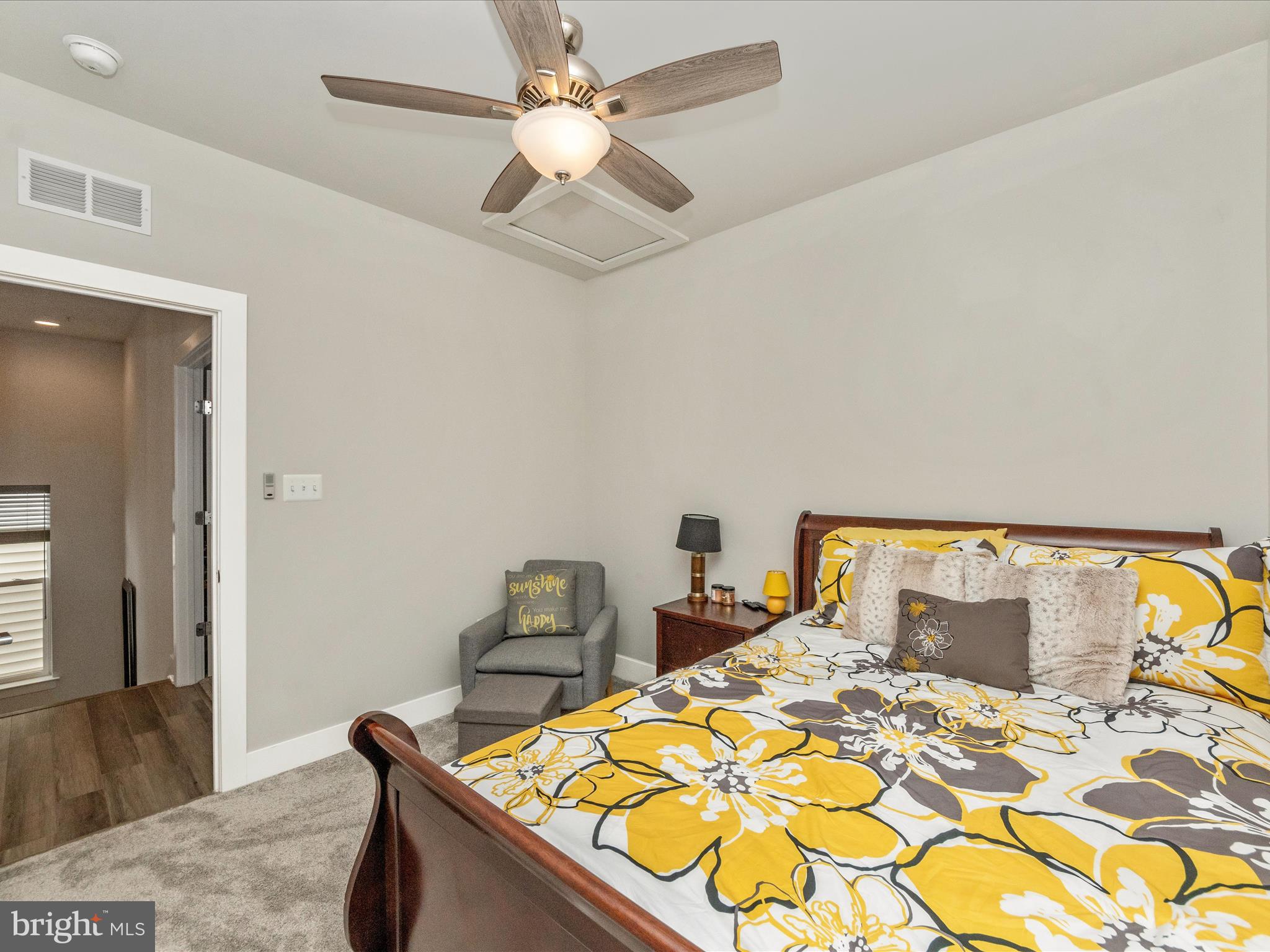 TWO RIVERS - Residential