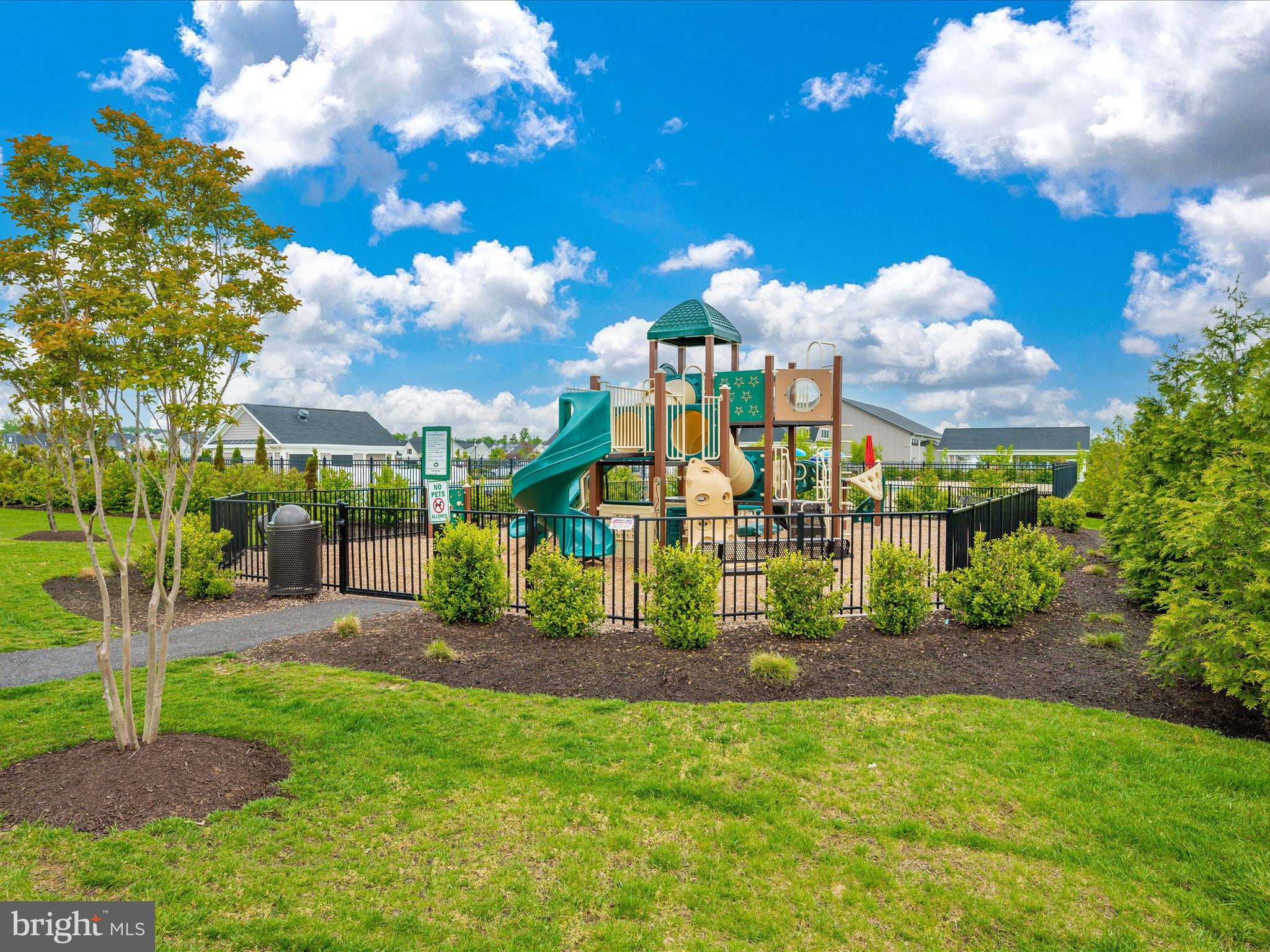 TWO RIVERS - Residential