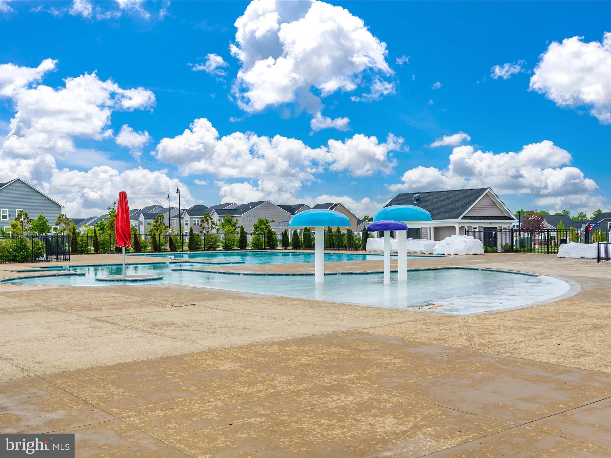 TWO RIVERS - Residential