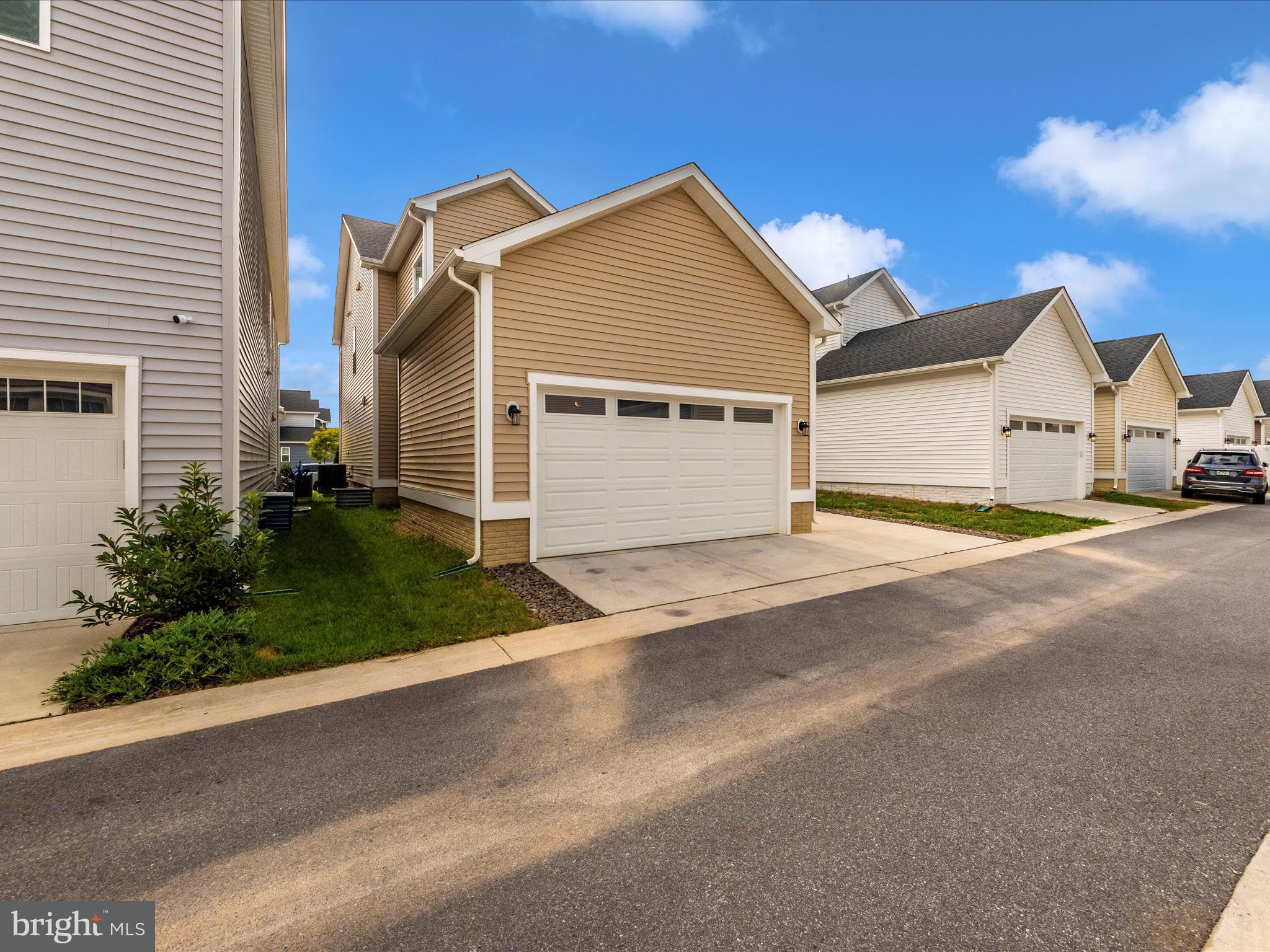 TWO RIVERS - Residential