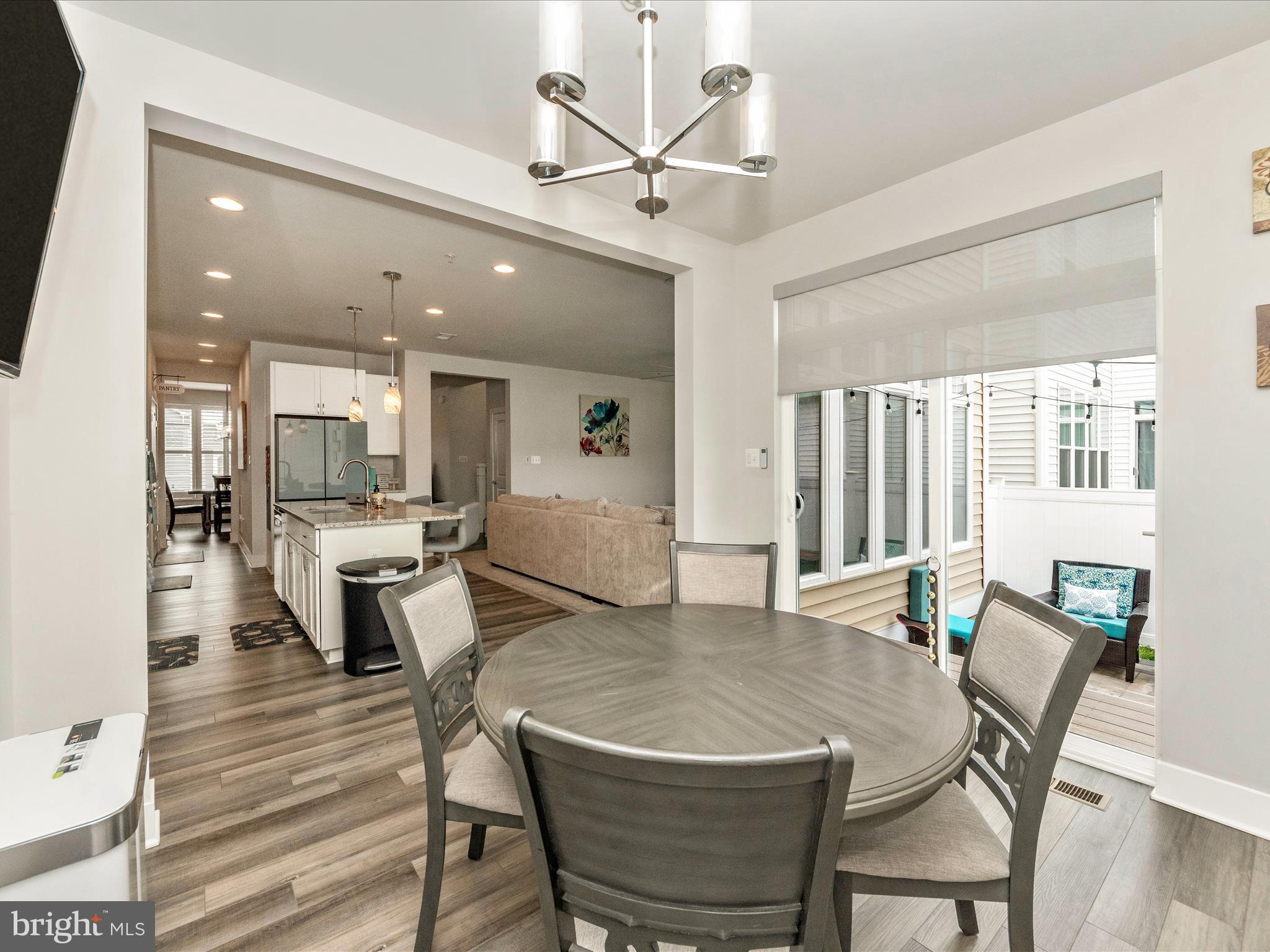 TWO RIVERS - Residential