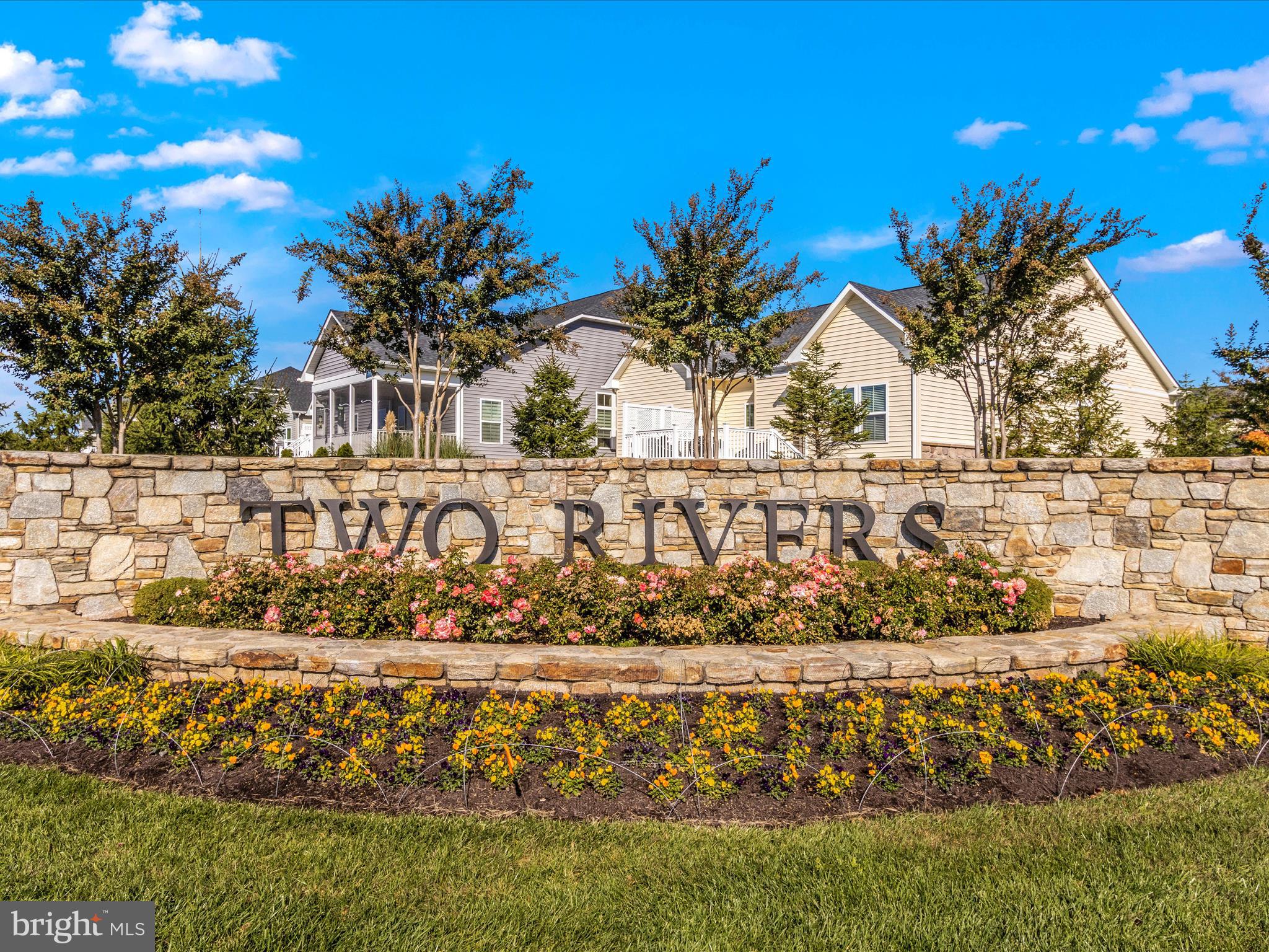 TWO RIVERS - Residential