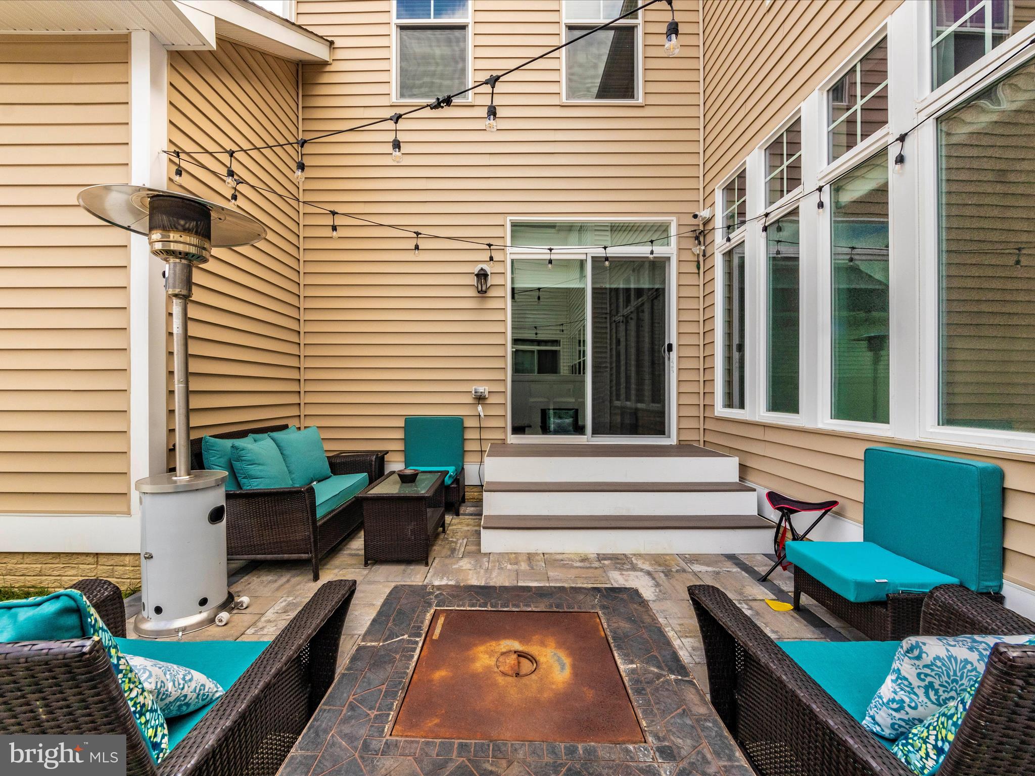 TWO RIVERS - Residential