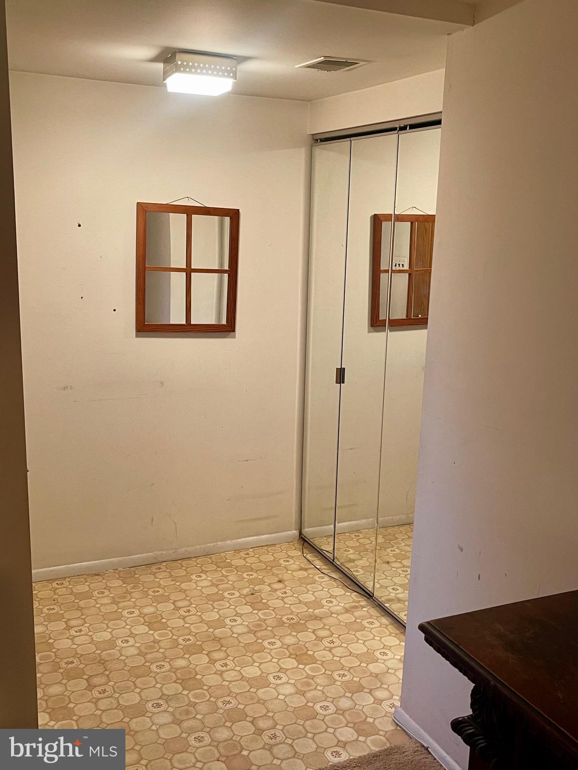 NESHAMINY VALLEY - Residential