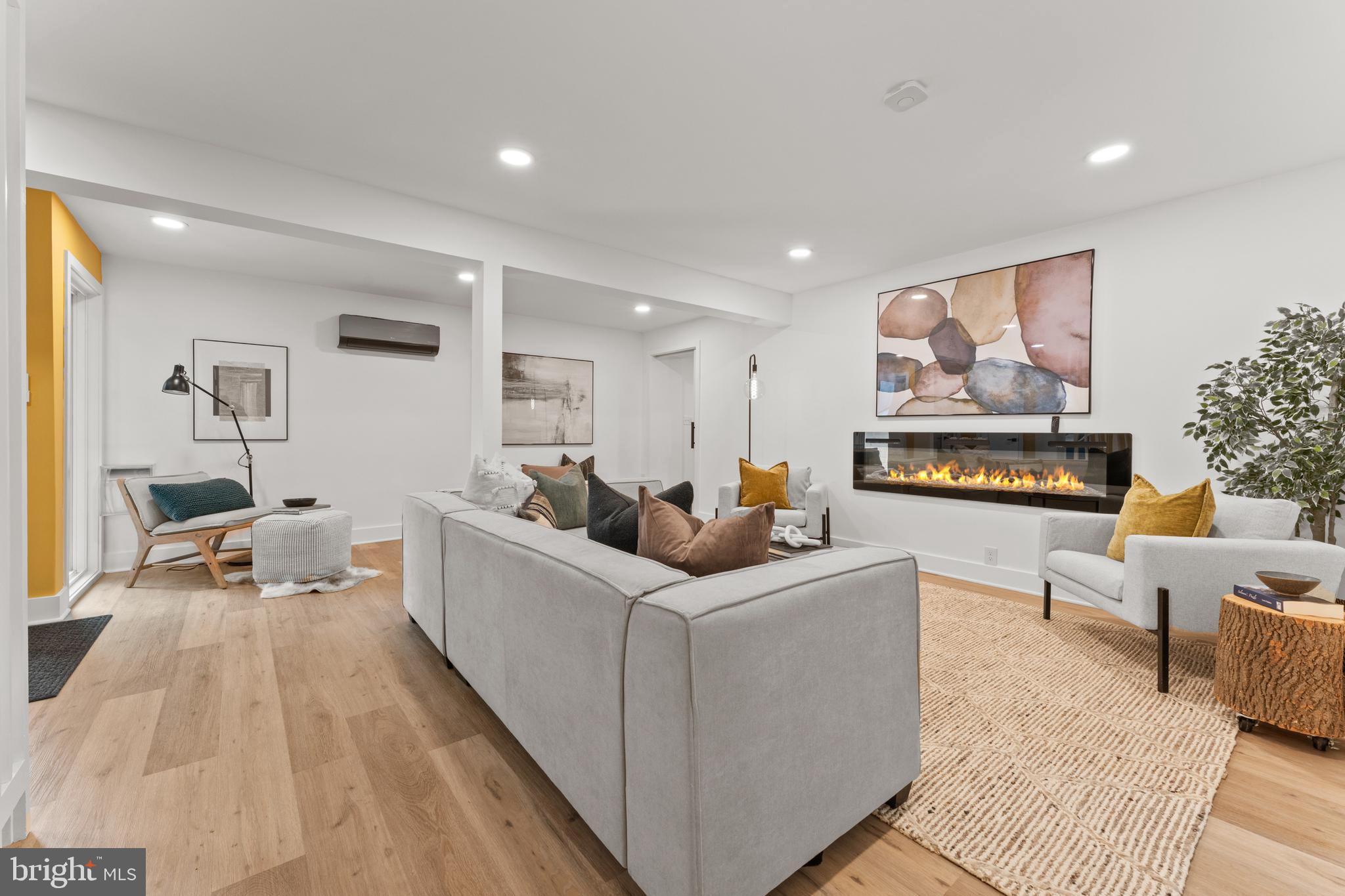 GLEN ECHO HEIGHTS - Residential