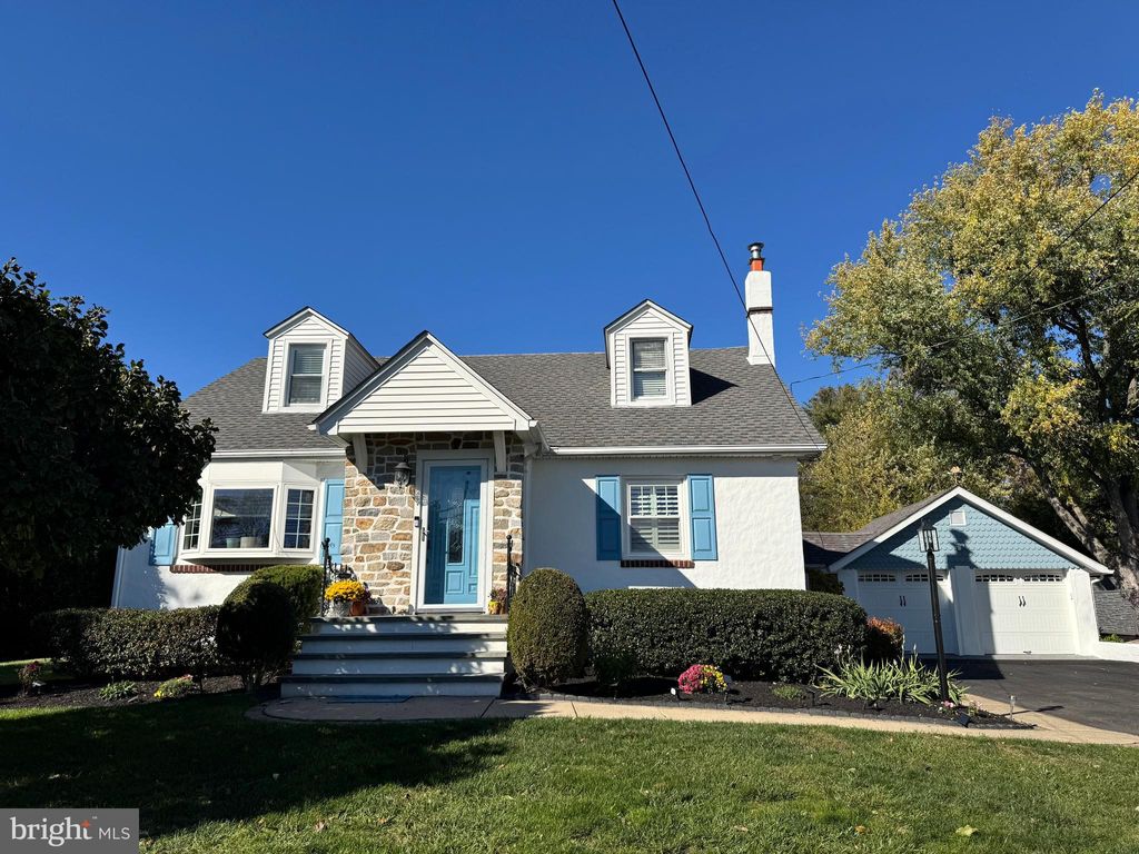 Photo of 117 Maple Avenue, SOUTHAMPTON, PA 18966 (MLS # PABU2108246)