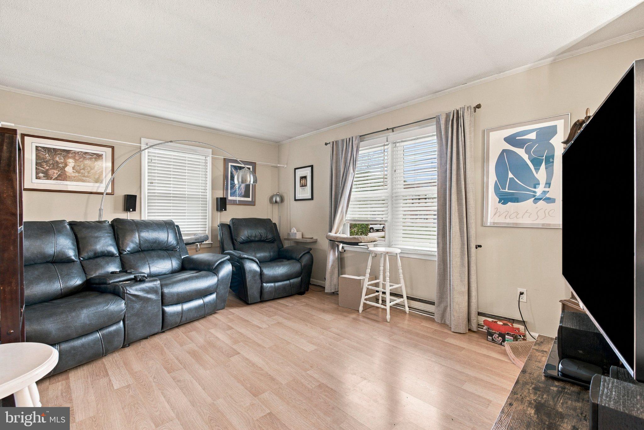 1695 DOUGLAS DRIVE