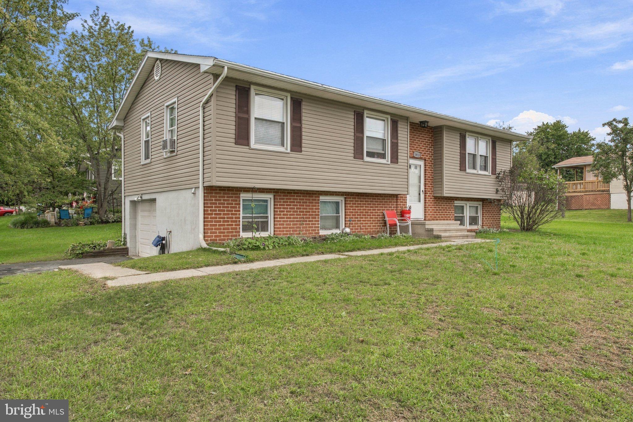 1695 DOUGLAS DRIVE