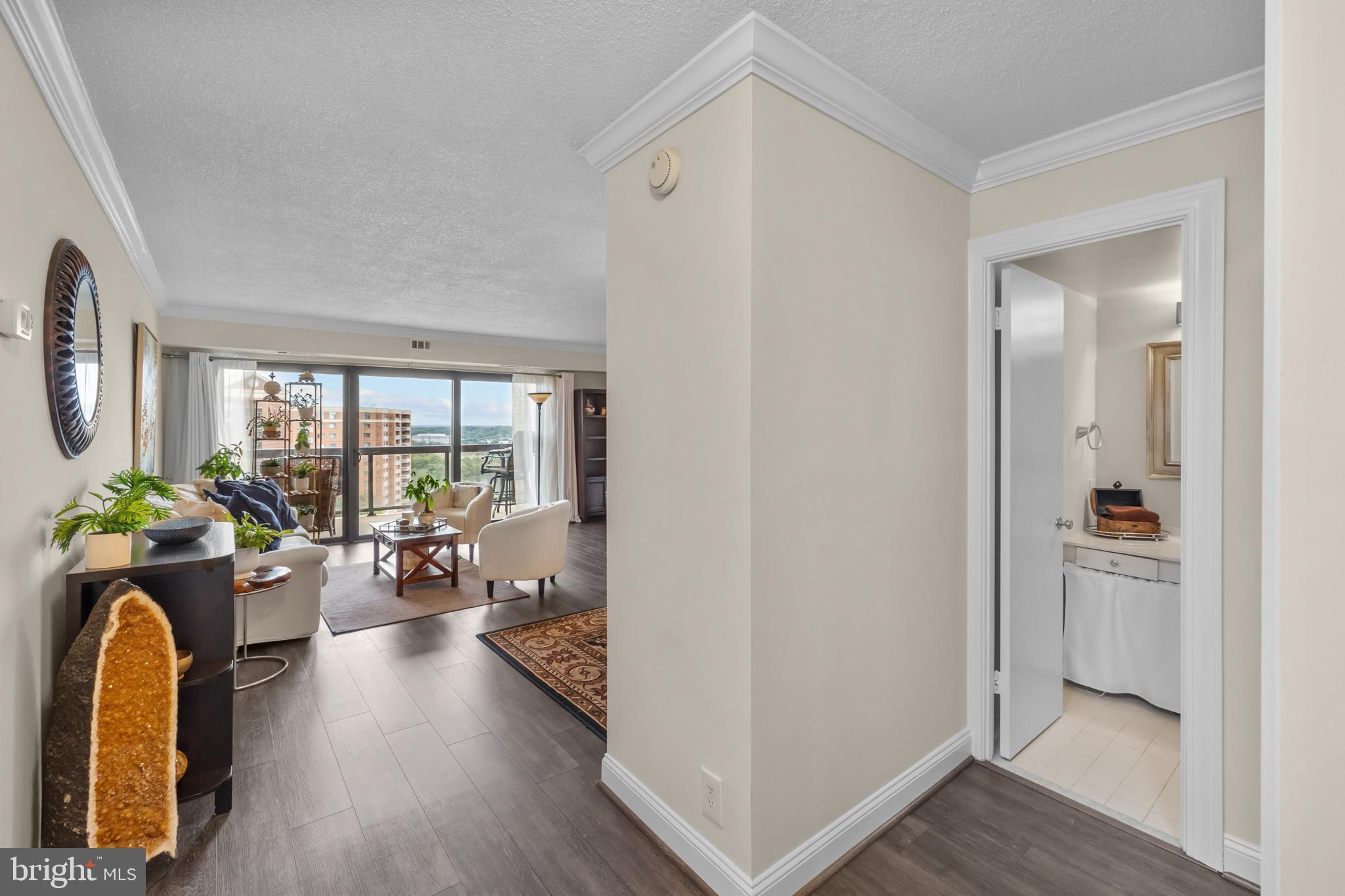 203 YOAKUM PARKWAY 1406