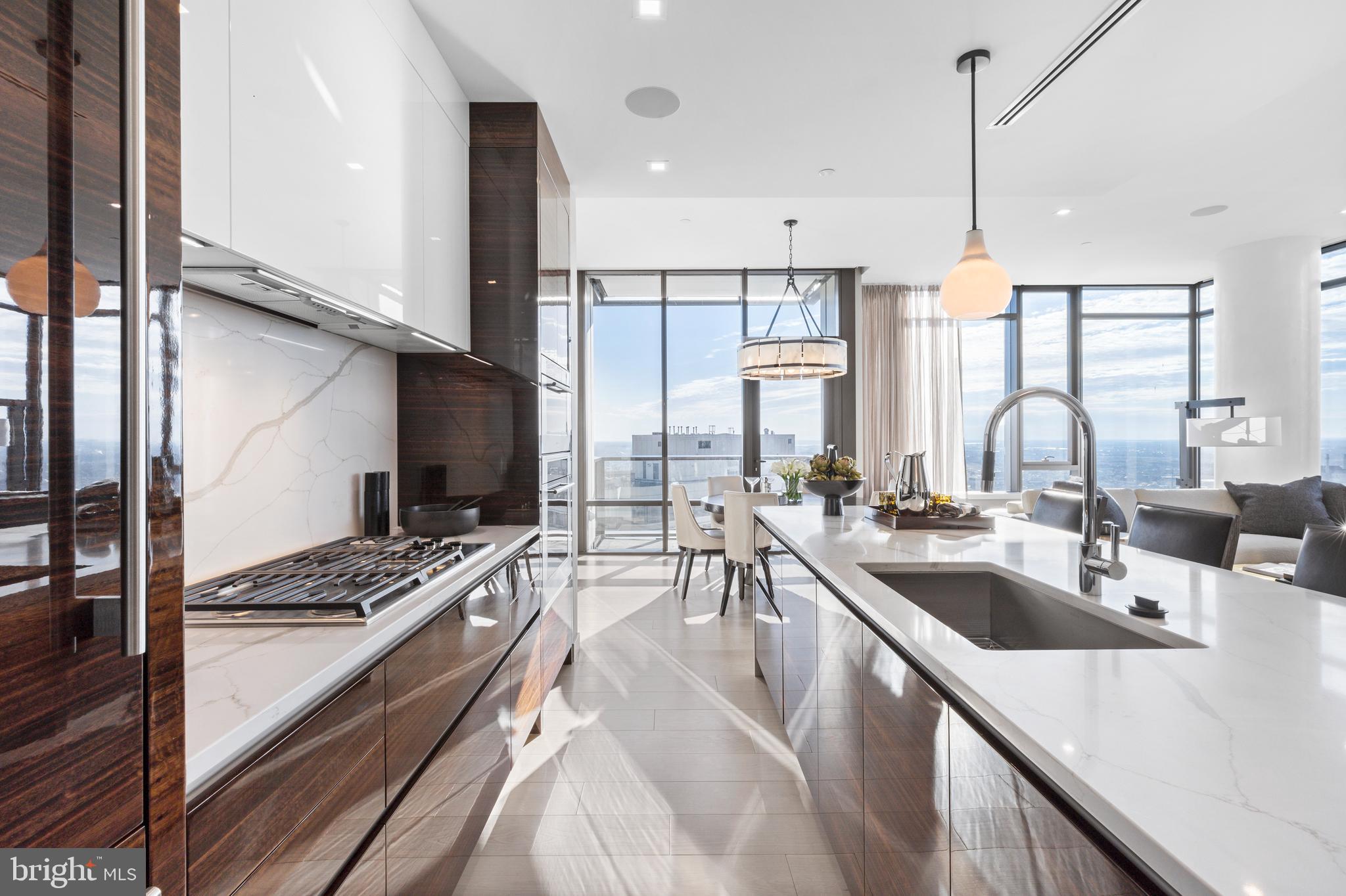 RITTENHOUSE SQUARE - Residential