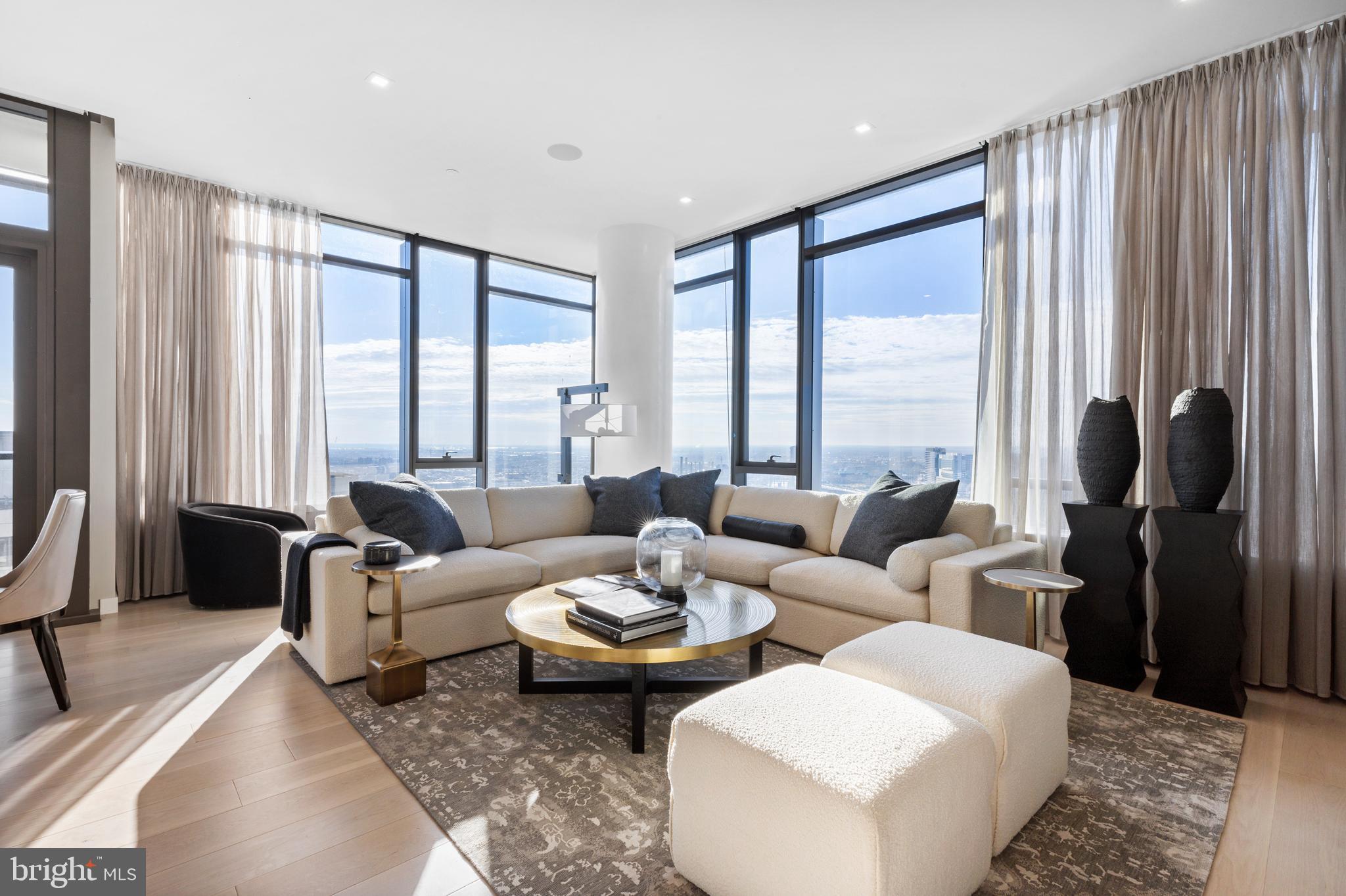 RITTENHOUSE SQUARE - Residential