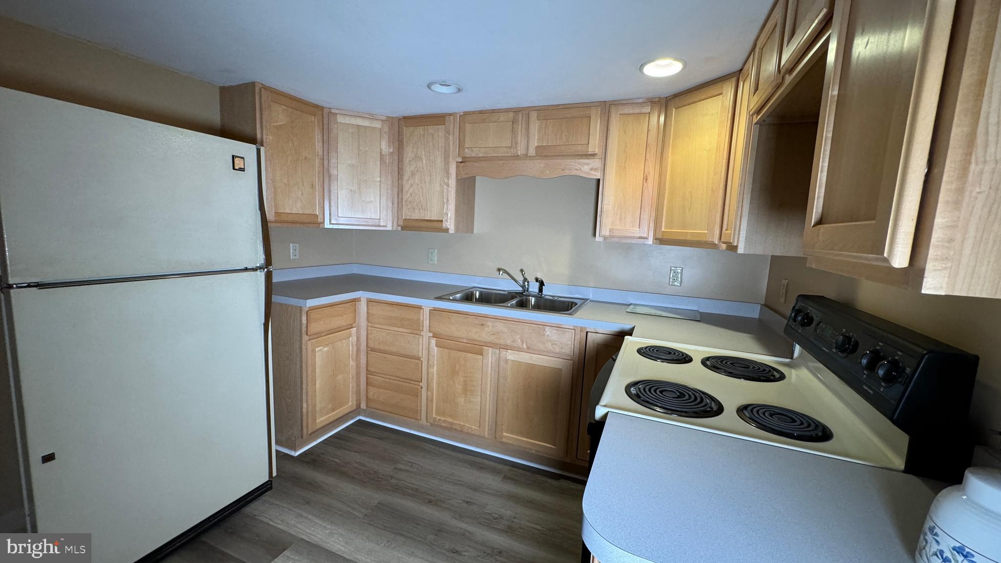 FAIR HILL MEADOW - Residential