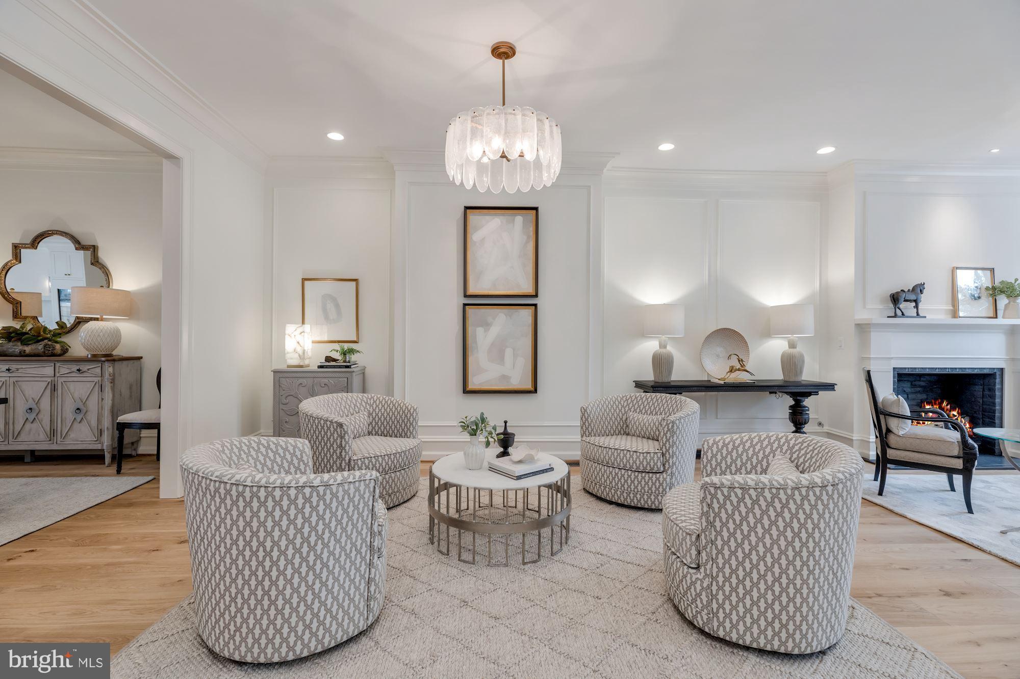 CAPITOL HILL - Residential