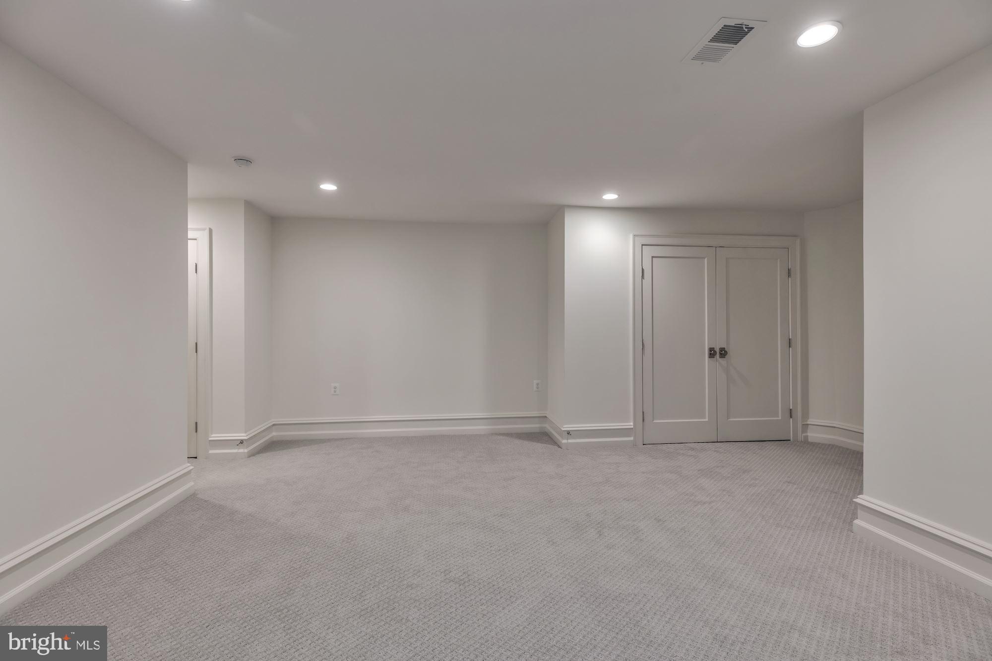 CAPITOL HILL - Residential