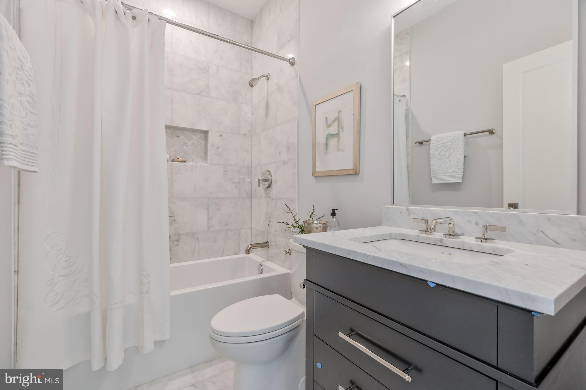 CAPITOL HILL - Residential
