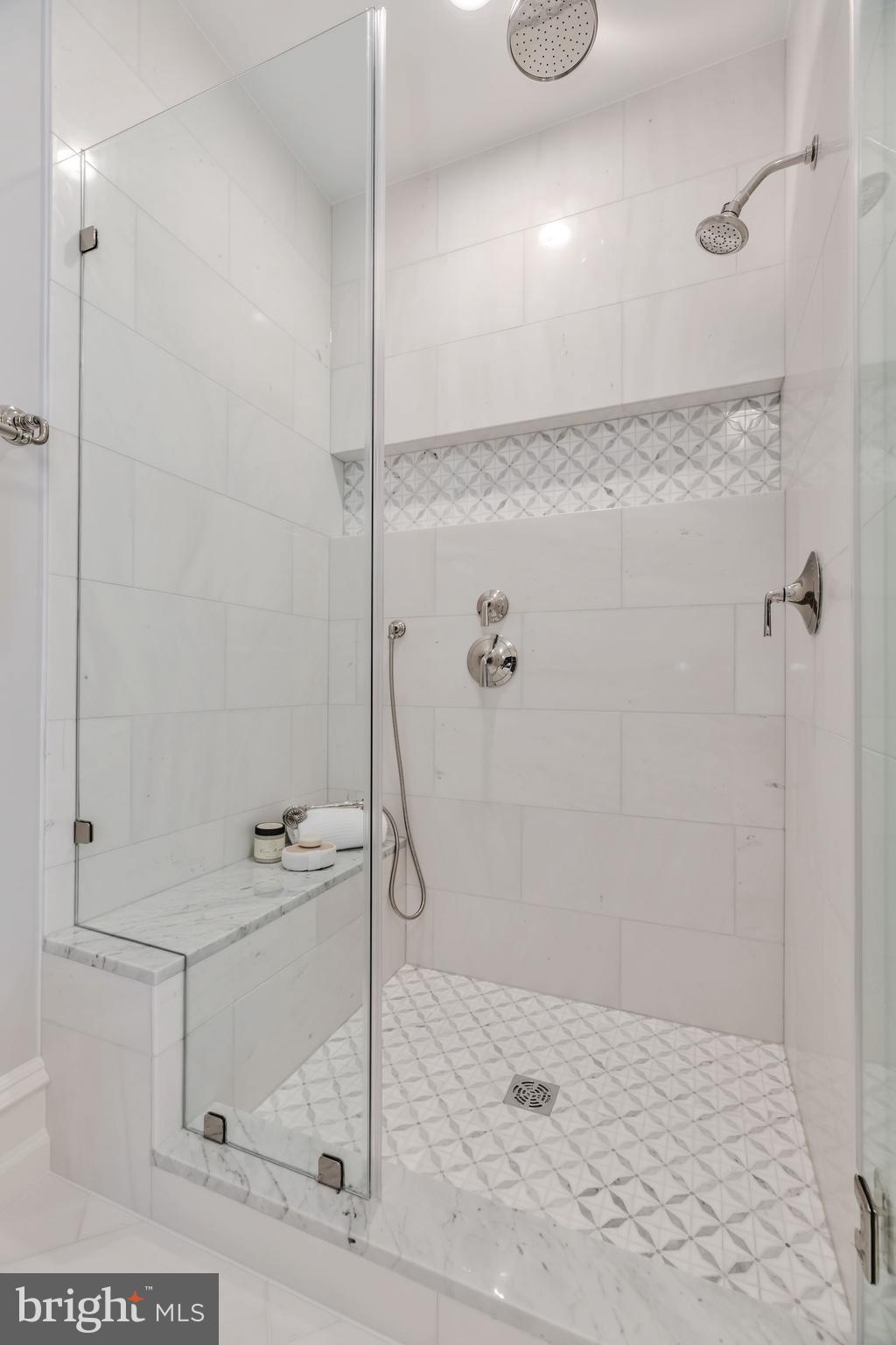 CAPITOL HILL - Residential