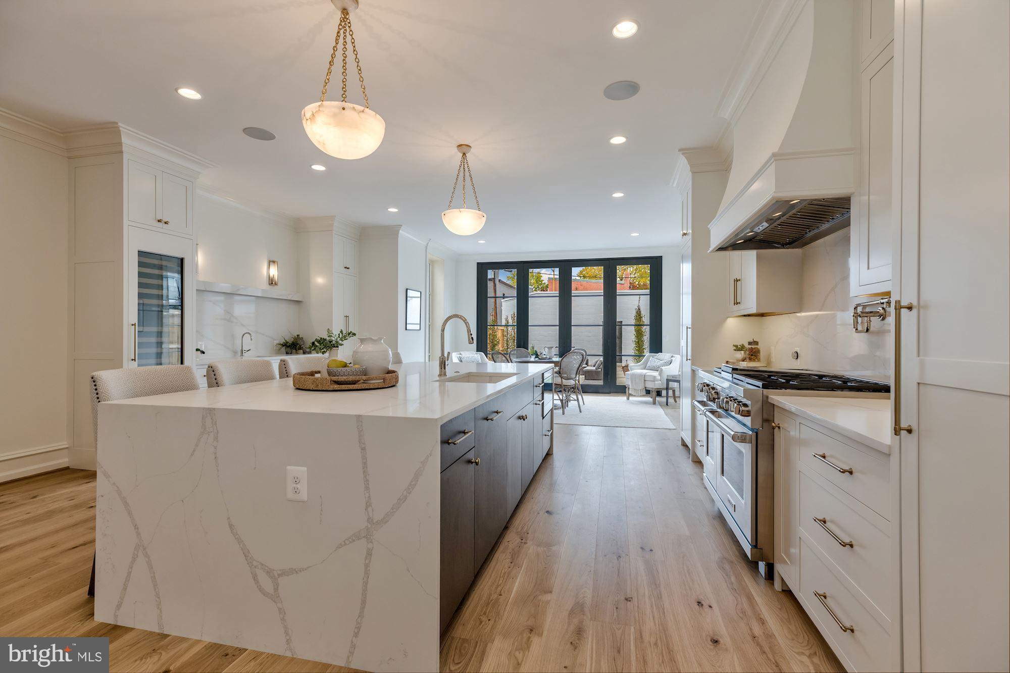 CAPITOL HILL - Residential