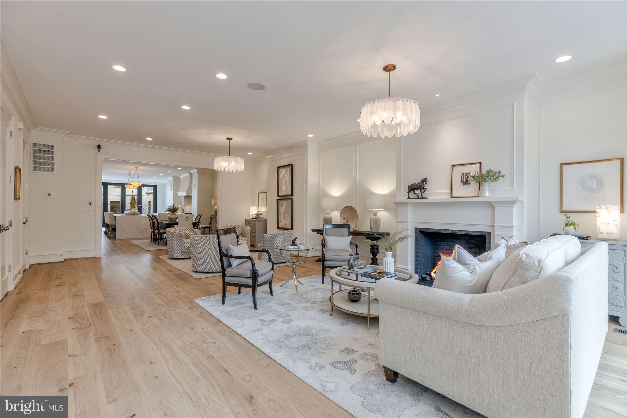 CAPITOL HILL - Residential