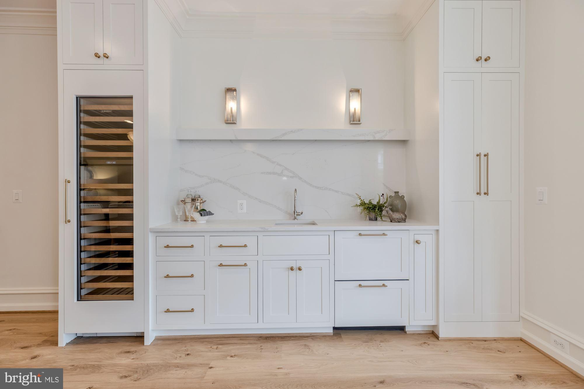 CAPITOL HILL - Residential