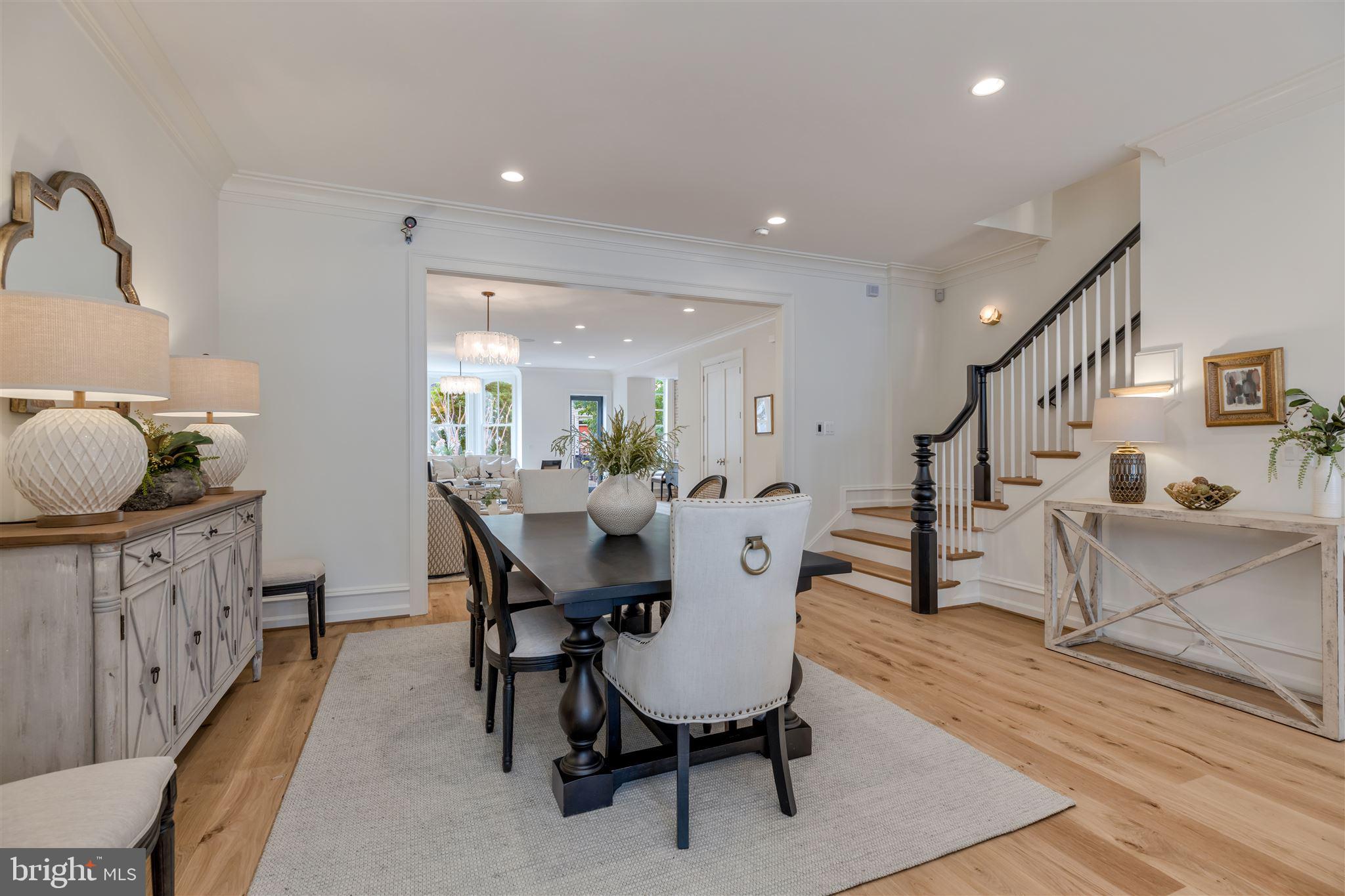CAPITOL HILL - Residential