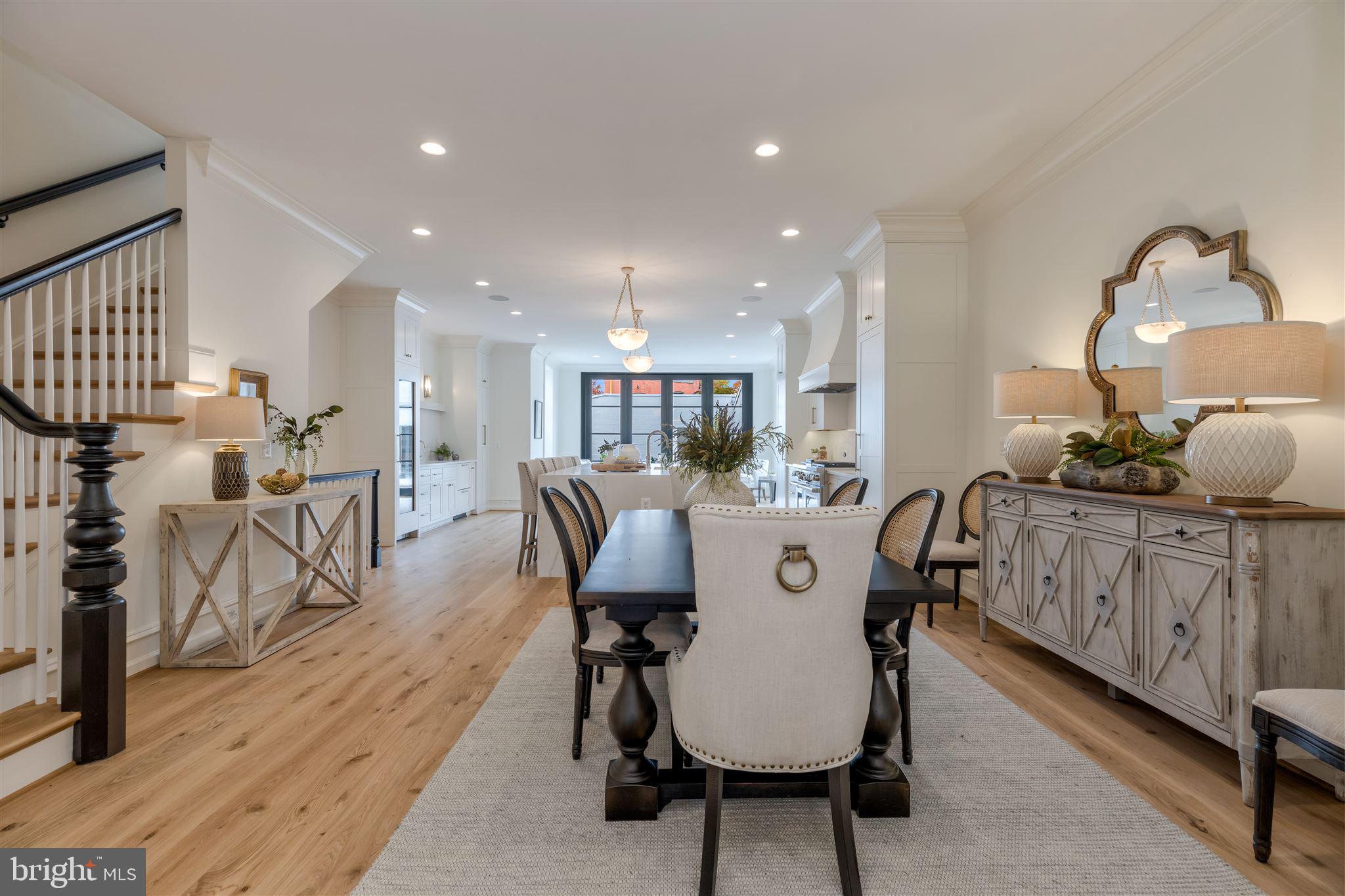 CAPITOL HILL - Residential