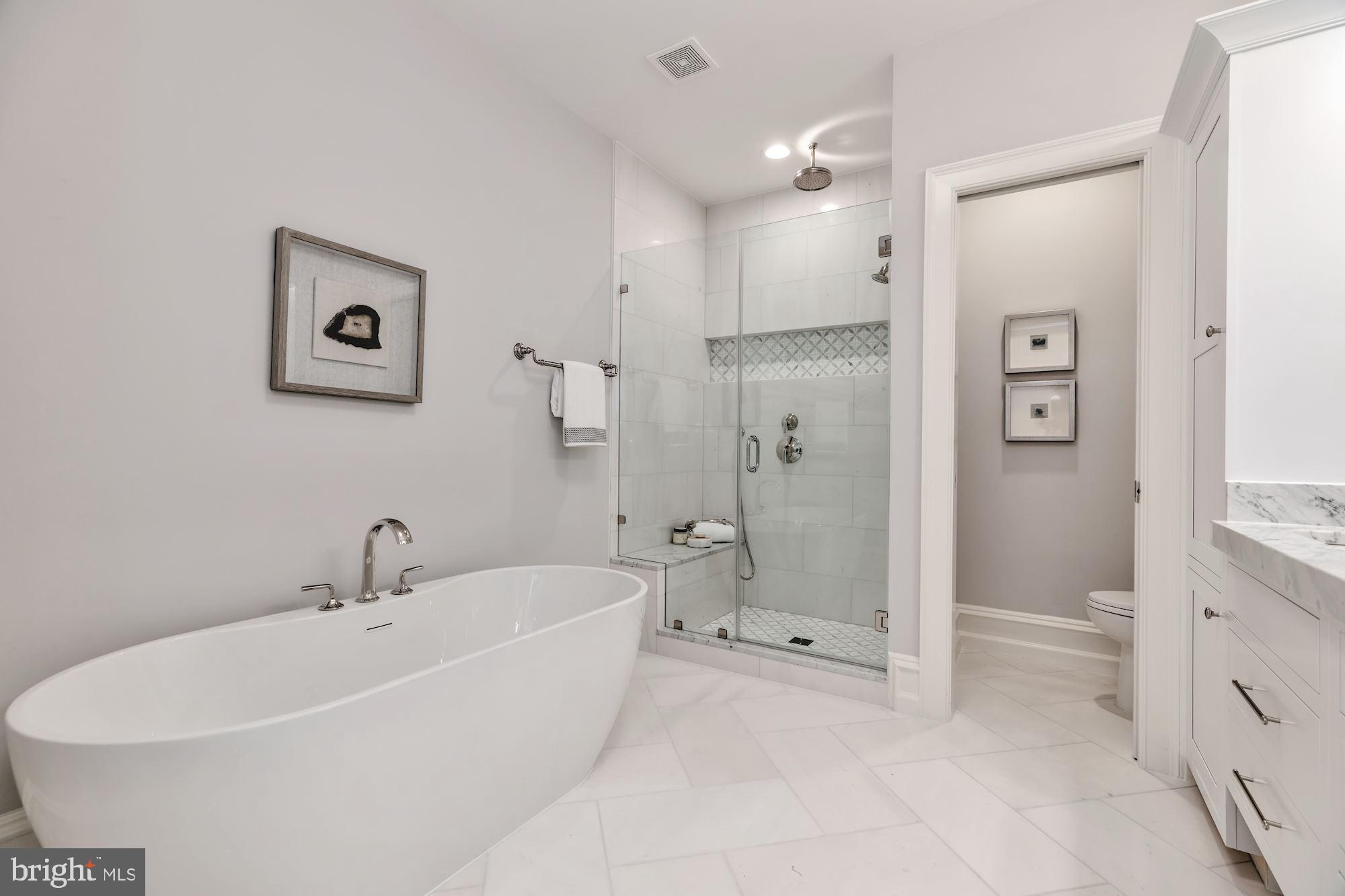 CAPITOL HILL - Residential