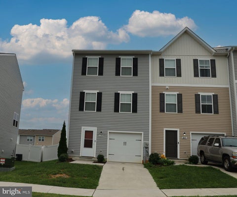 Photo of 129 Perdiz Road, HEDGESVILLE, WV 25427 (MLS # WVBE2054462)